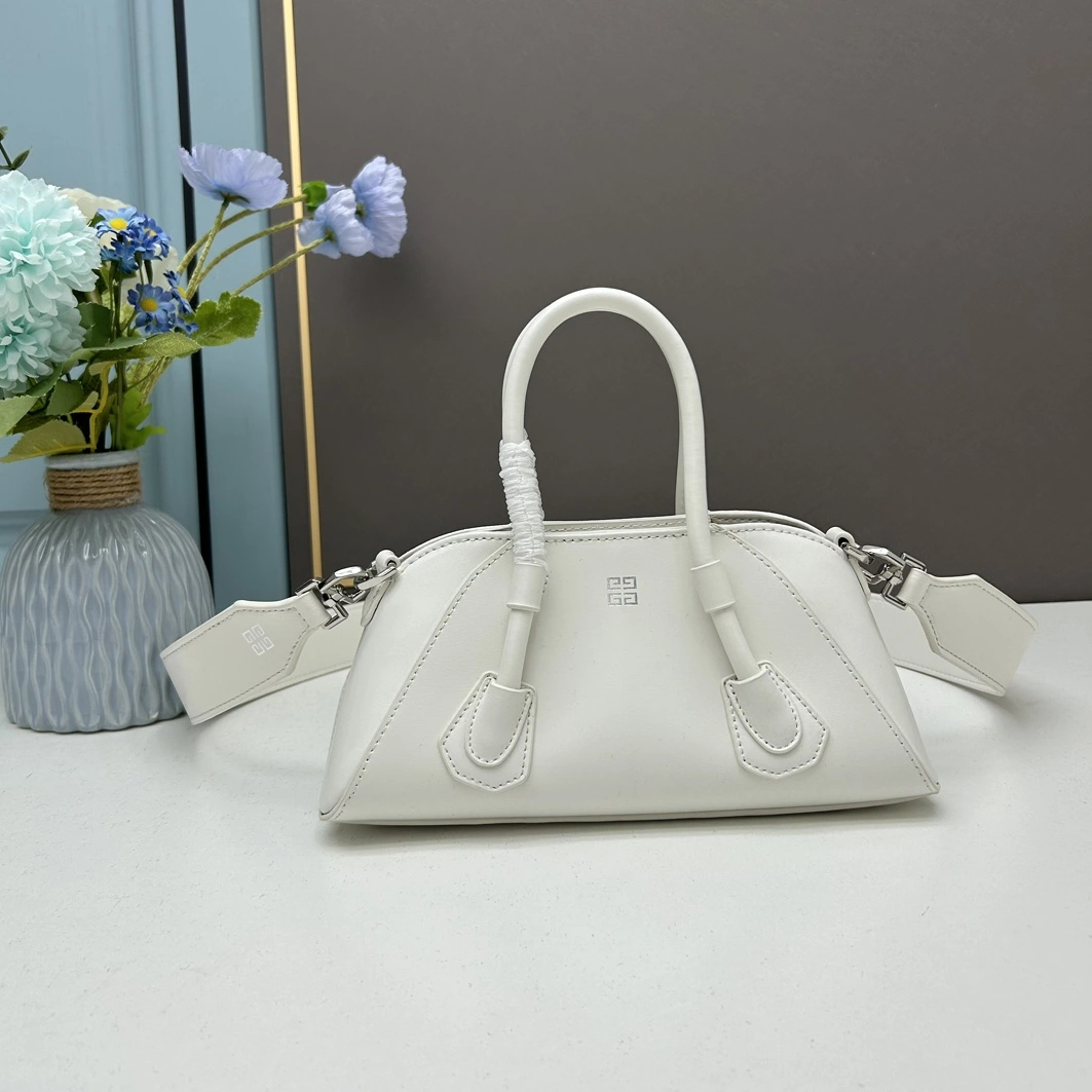 Givenchy AAA Quality Handbags For Women StreetReady 464