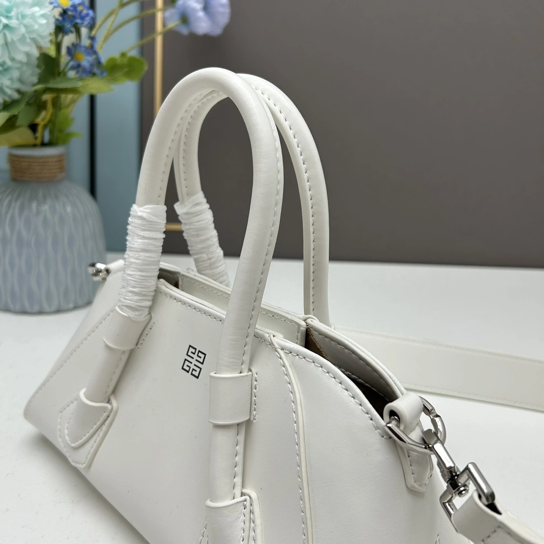 Givenchy AAA Quality Handbags For Women StreetReady 464