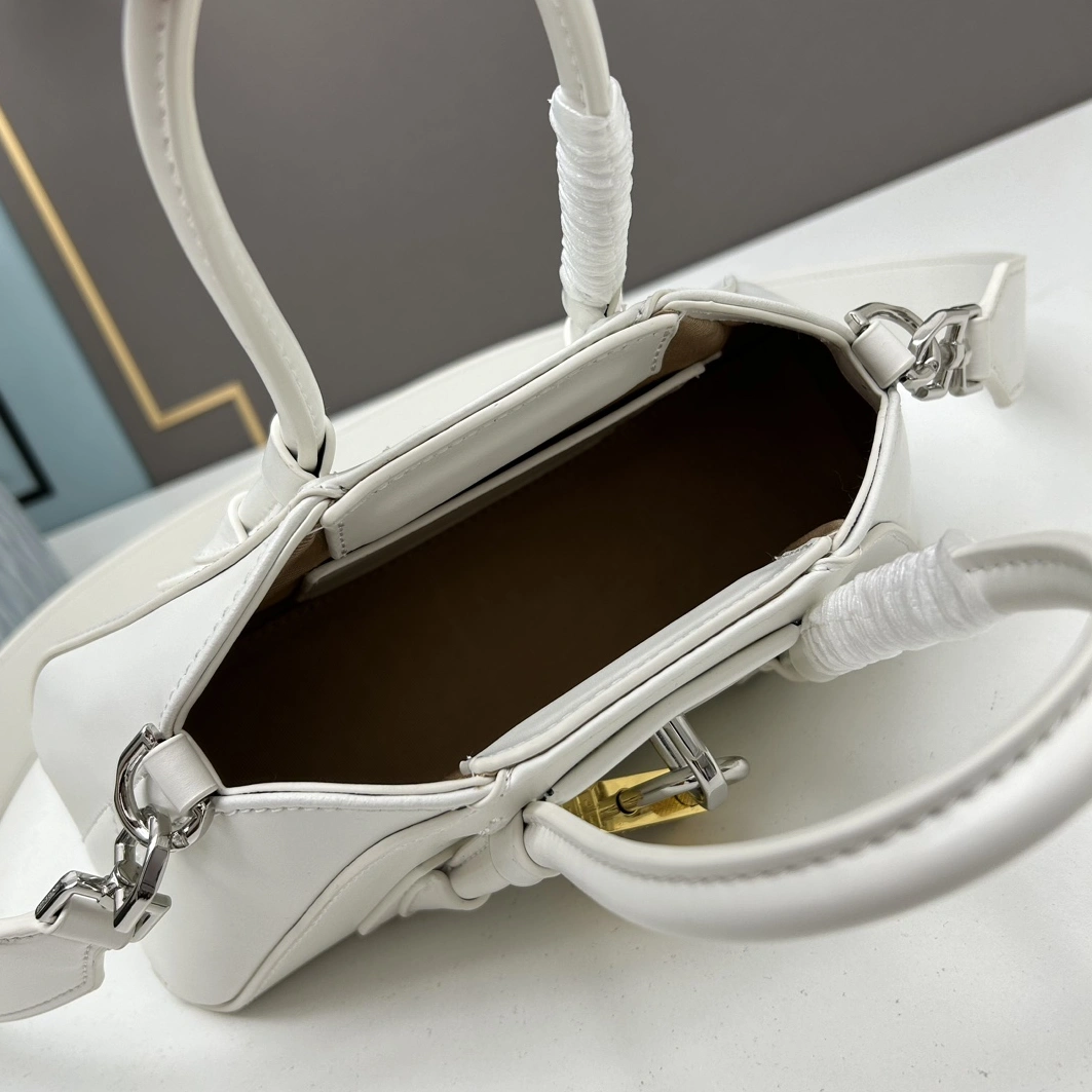 Givenchy AAA Quality Handbags For Women StreetReady 464