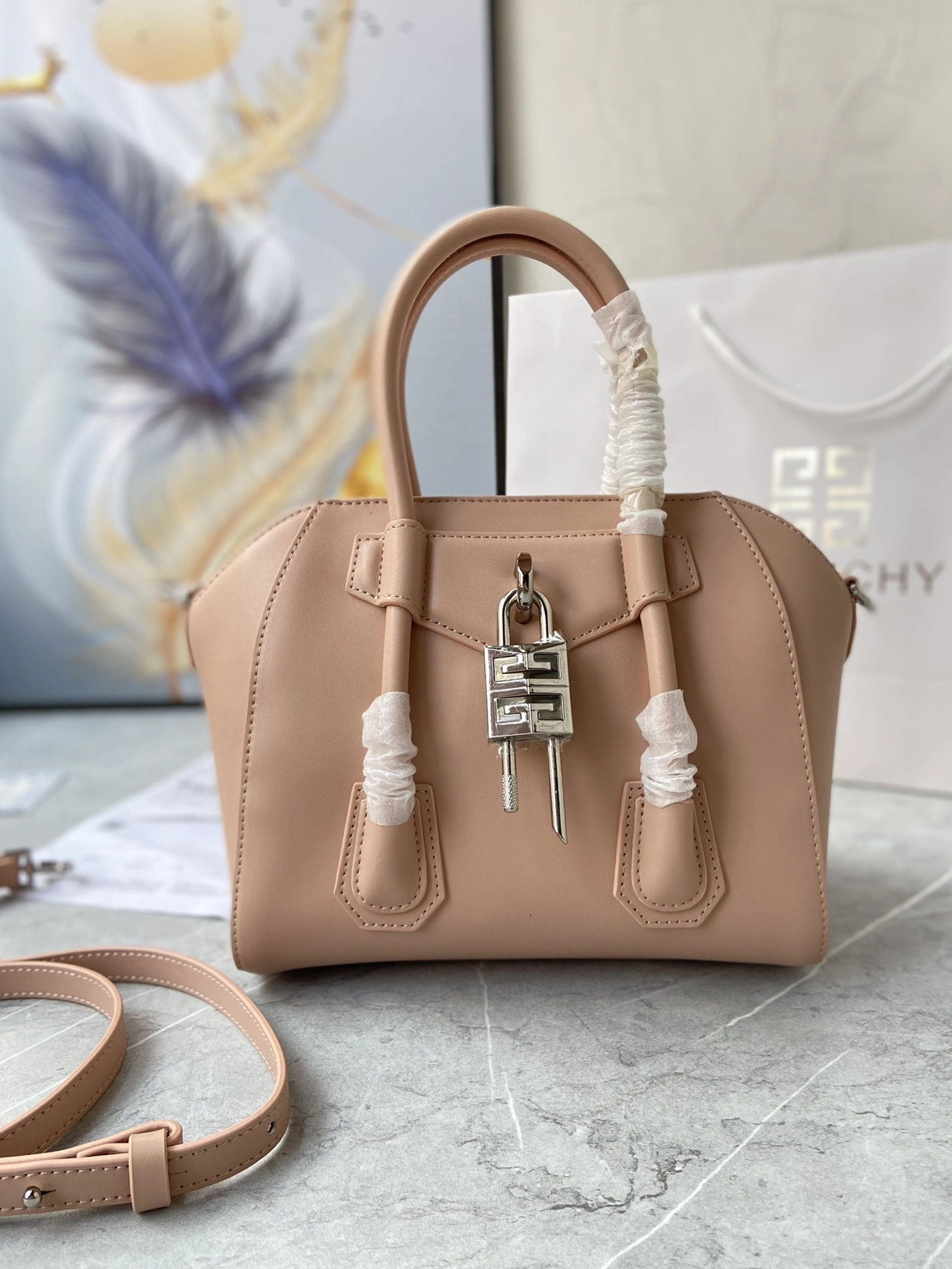 Givenchy AAA Quality Handbags For Women Timeless 4116