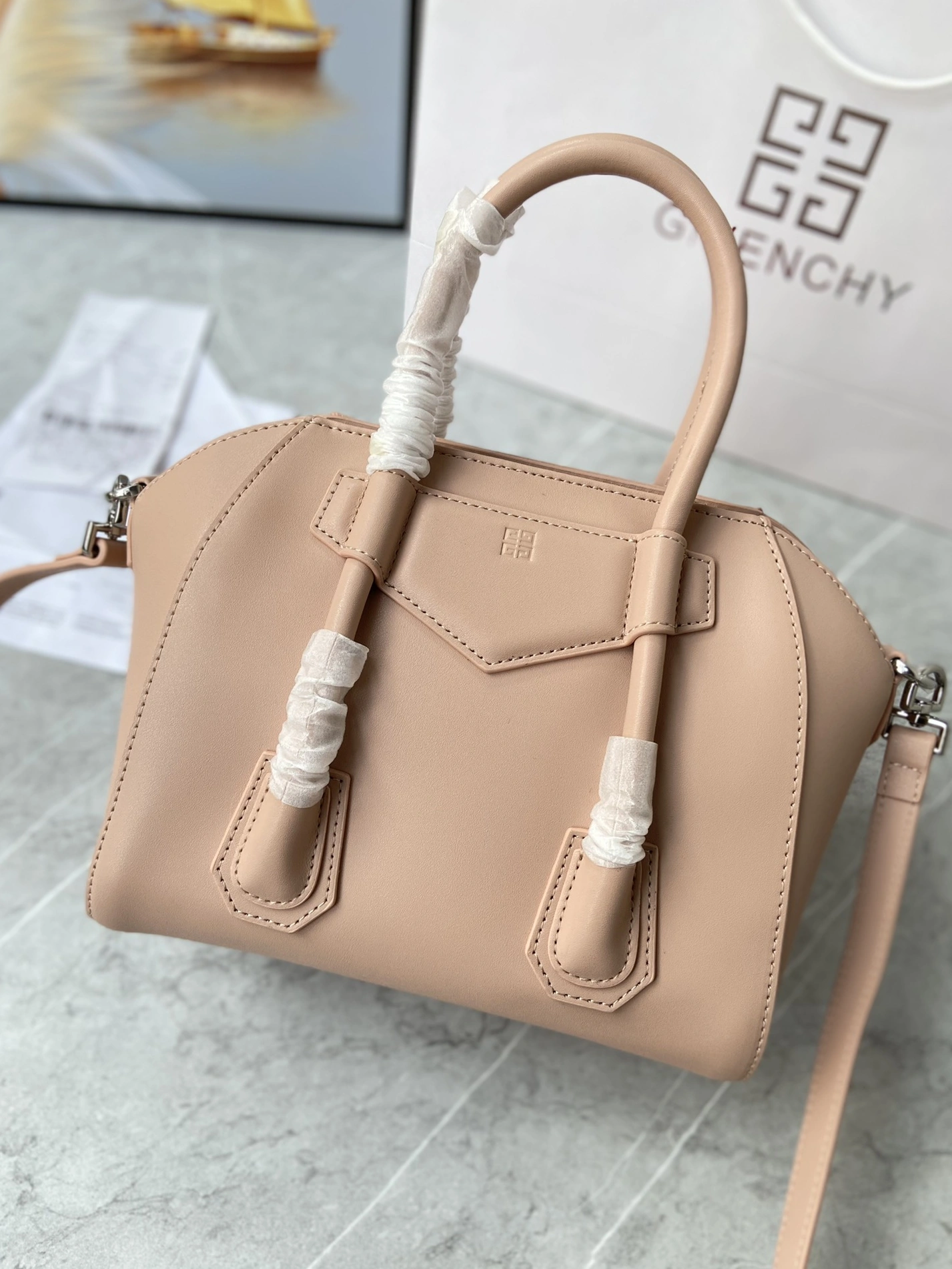 Givenchy AAA Quality Handbags For Women Timeless 4116