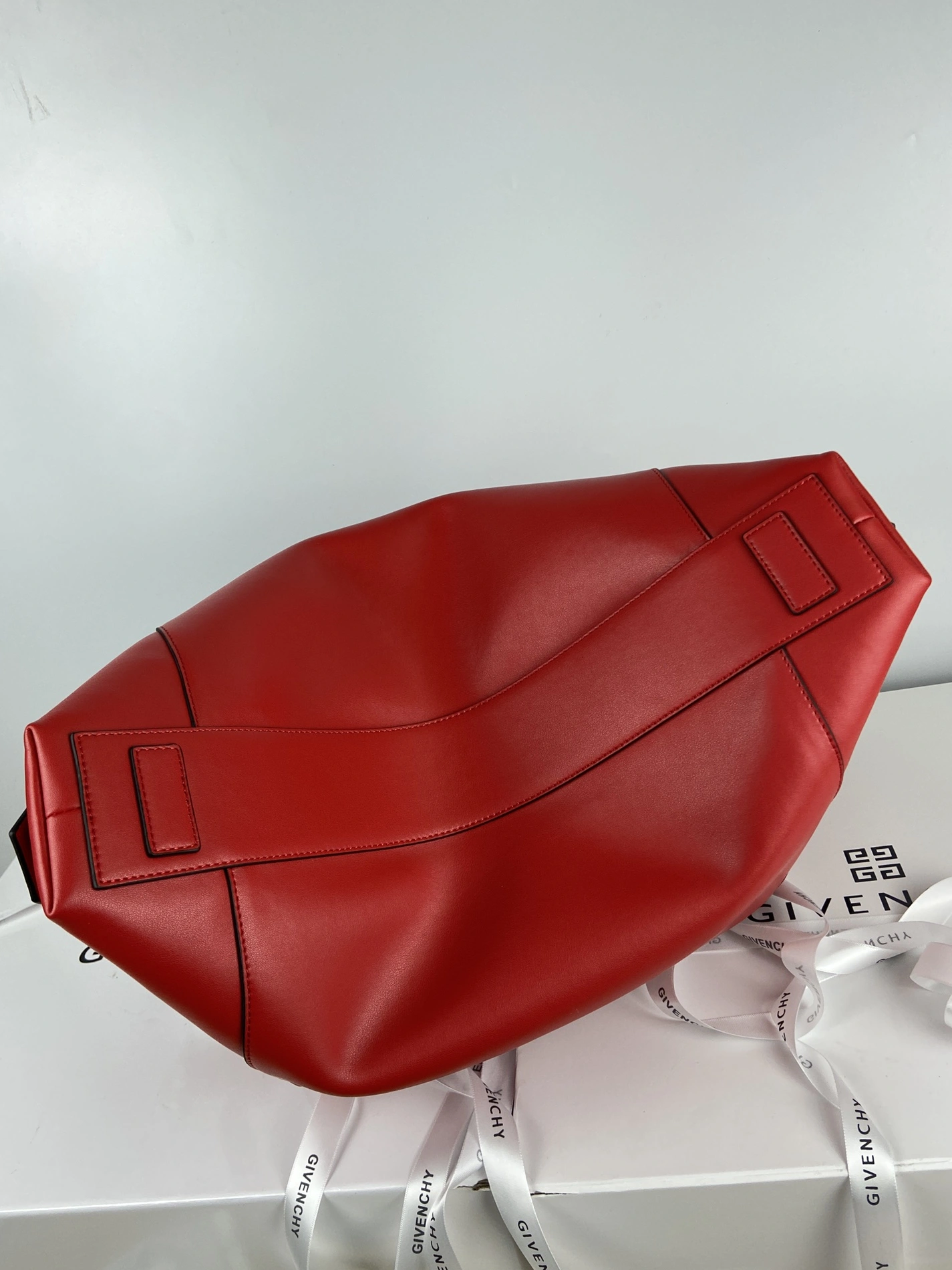 Givenchy AAA Quality Handbags For Women TopPick 1793