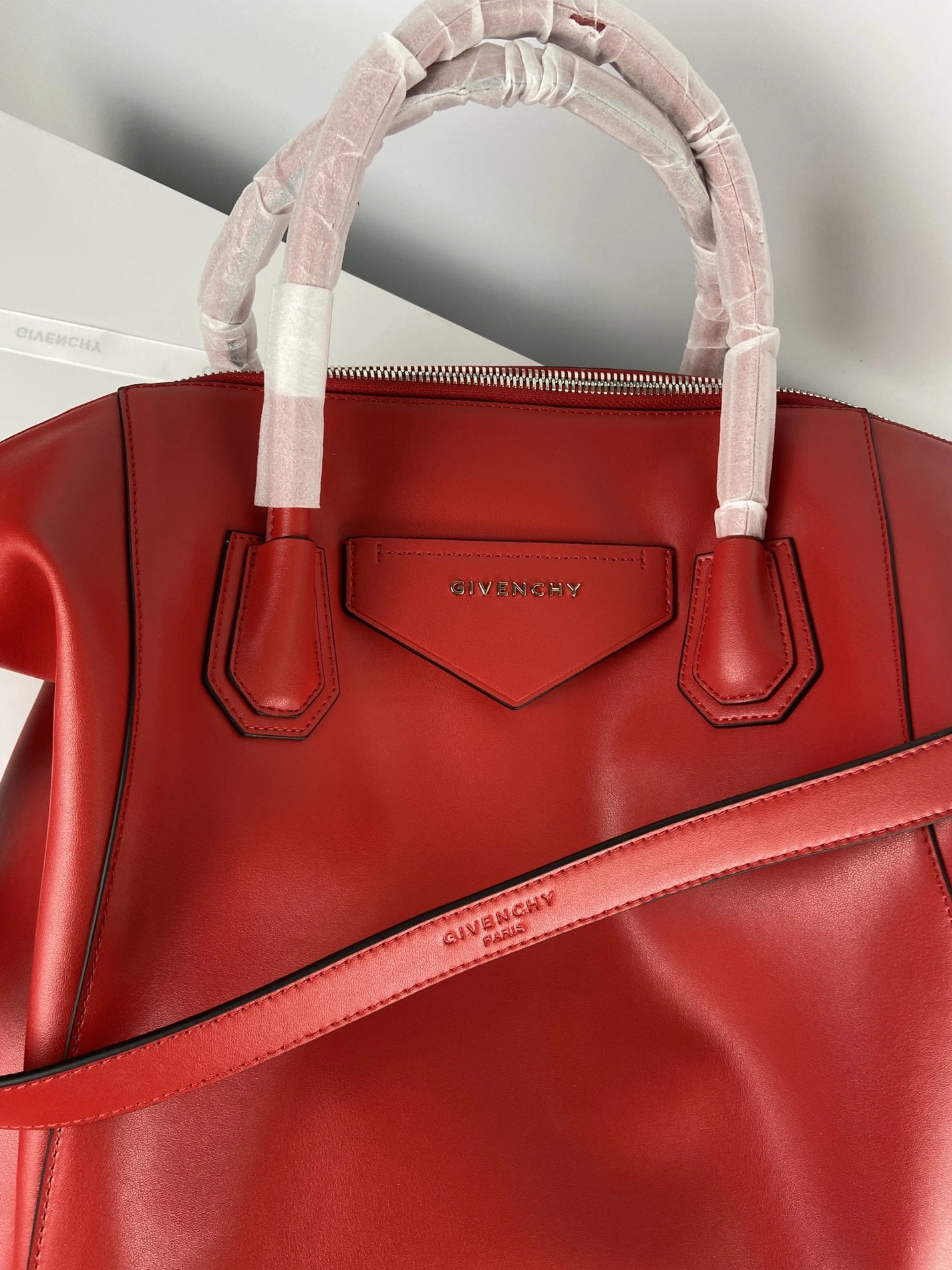 Givenchy AAA Quality Handbags For Women TopPick 1793