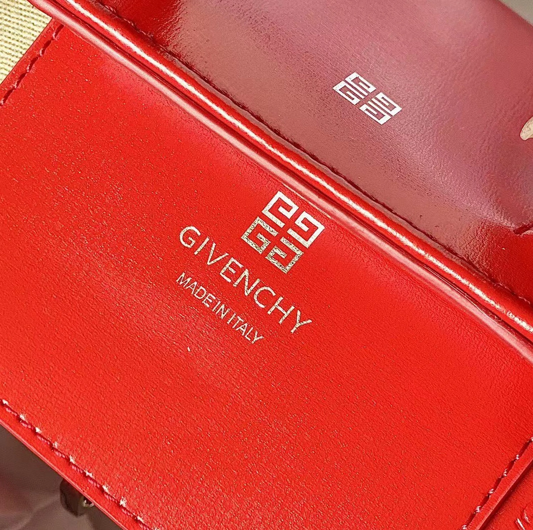 Givenchy AAA Quality Handbags For Women Trendy 9795
