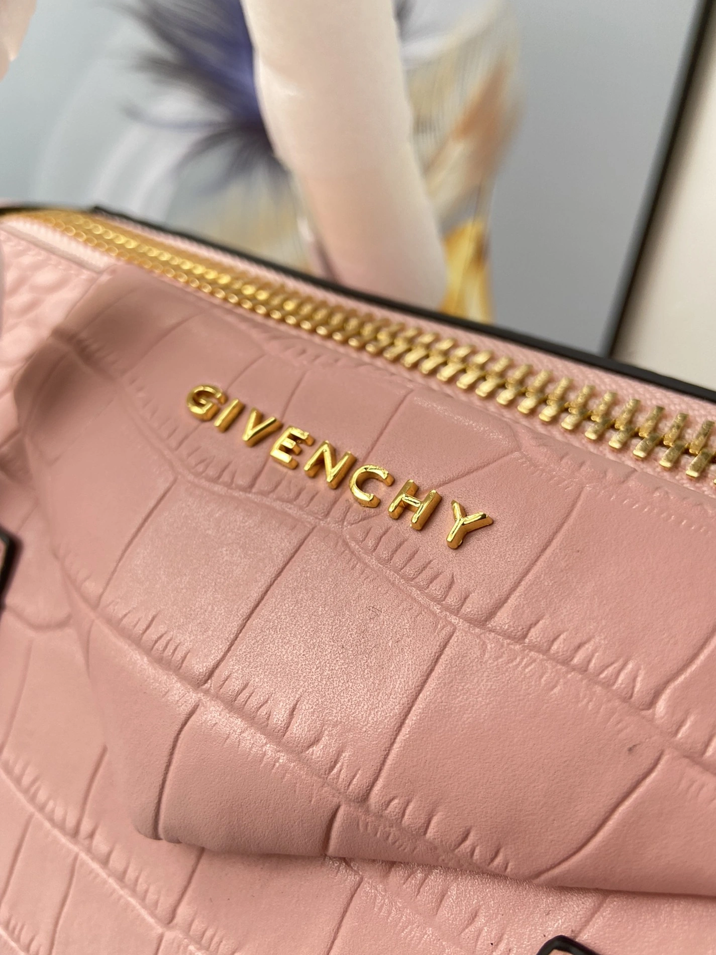 Givenchy AAA Quality Handbags For Women Unique 7562