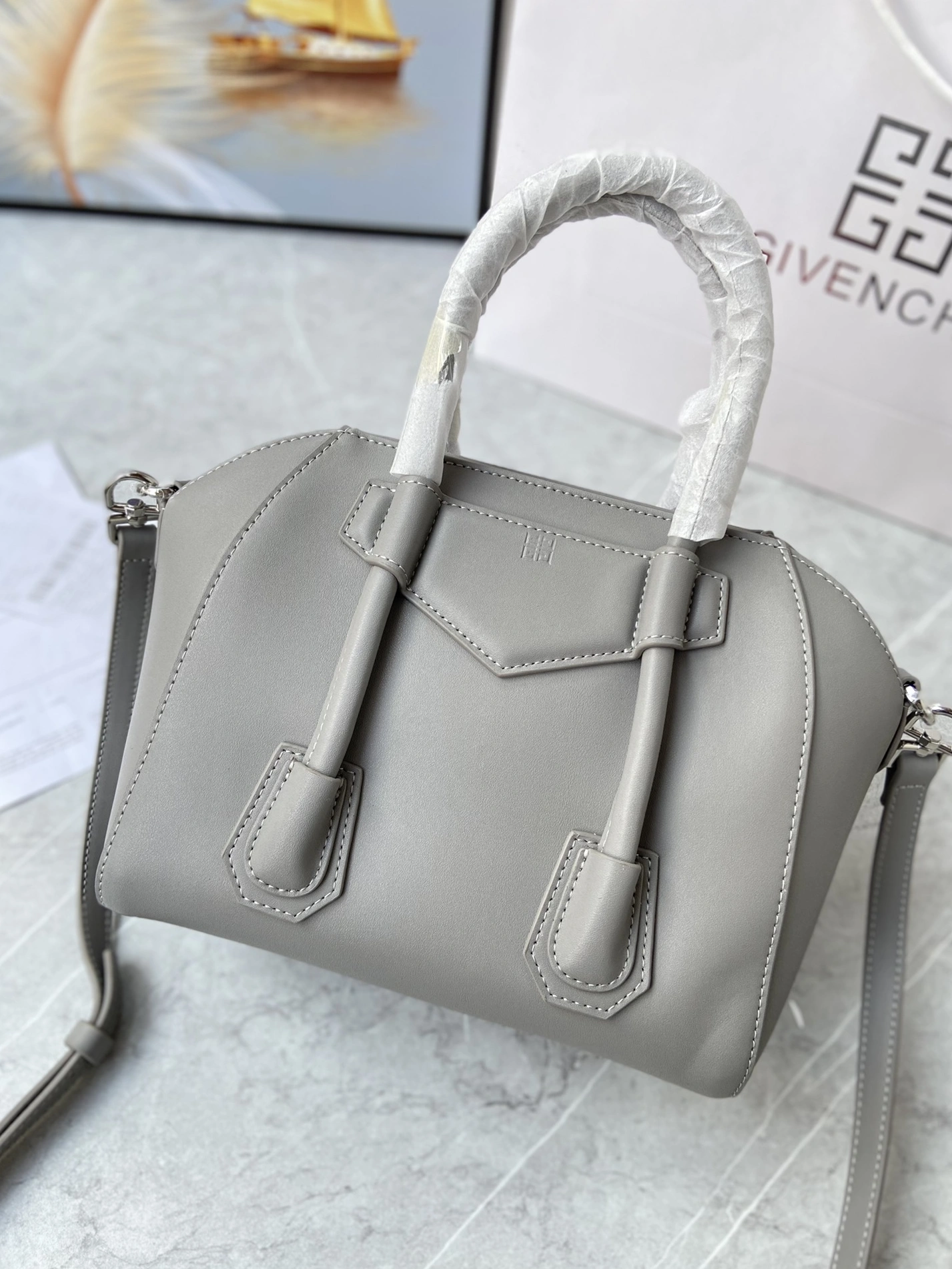 Givenchy AAA Quality Handbags For Women Versatile 559