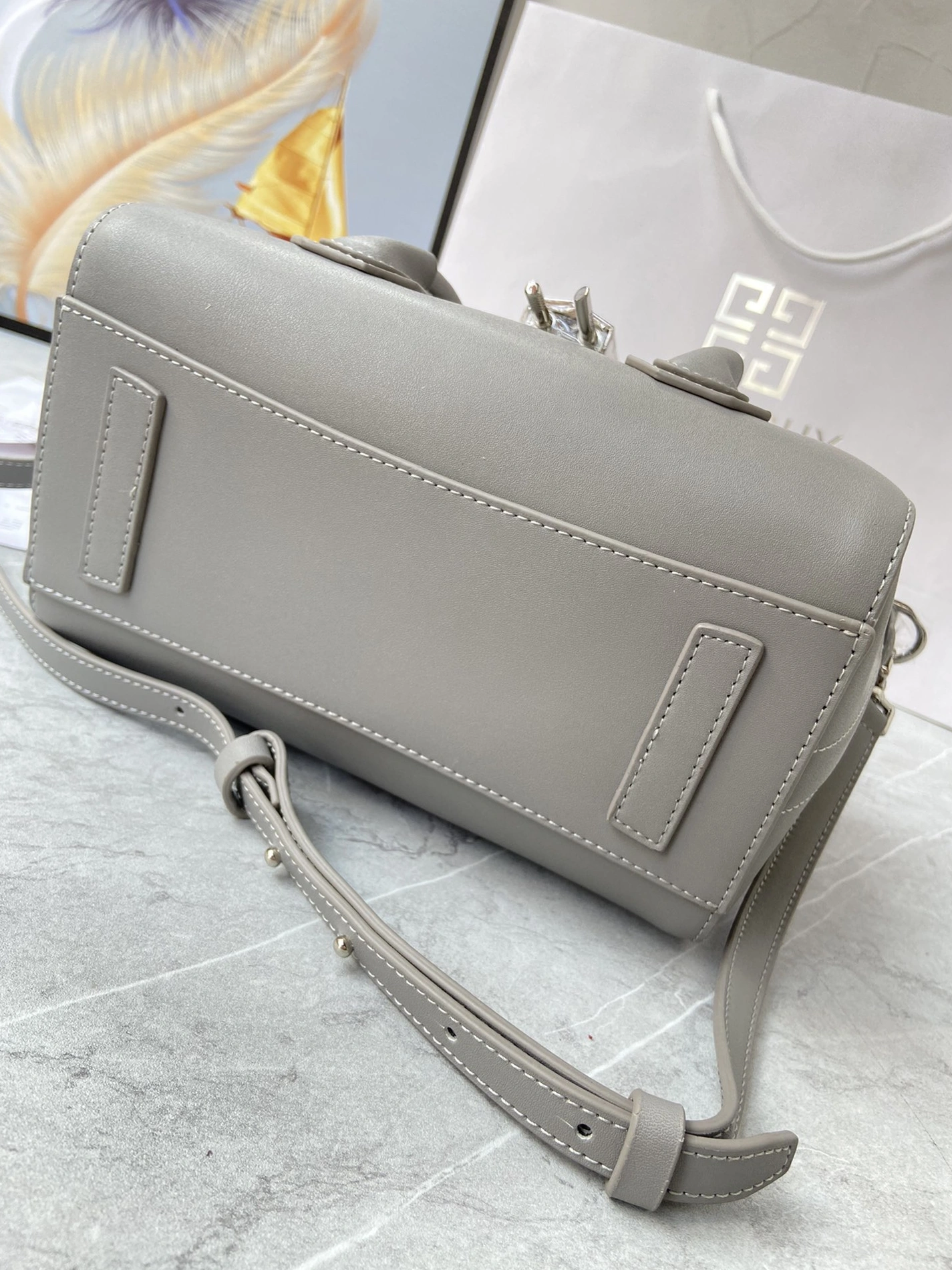 Givenchy AAA Quality Handbags For Women Versatile 559