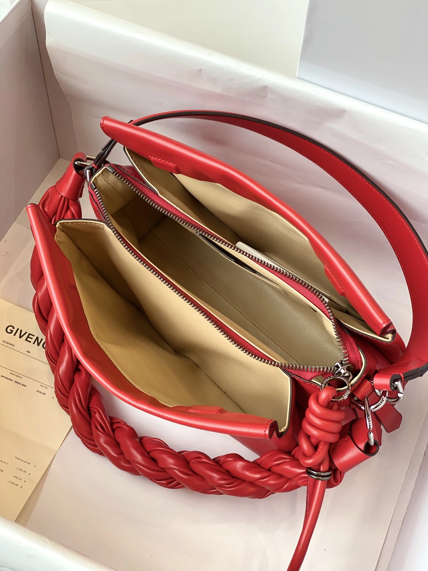Givenchy AAA Quality Handbags For Women WellDesigned 2204