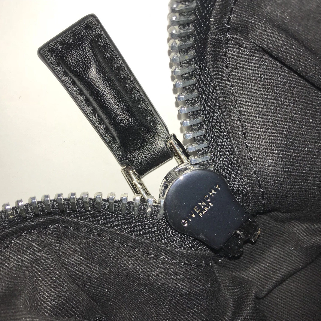 Givenchy AAA Quality Handbags Timeless 1591