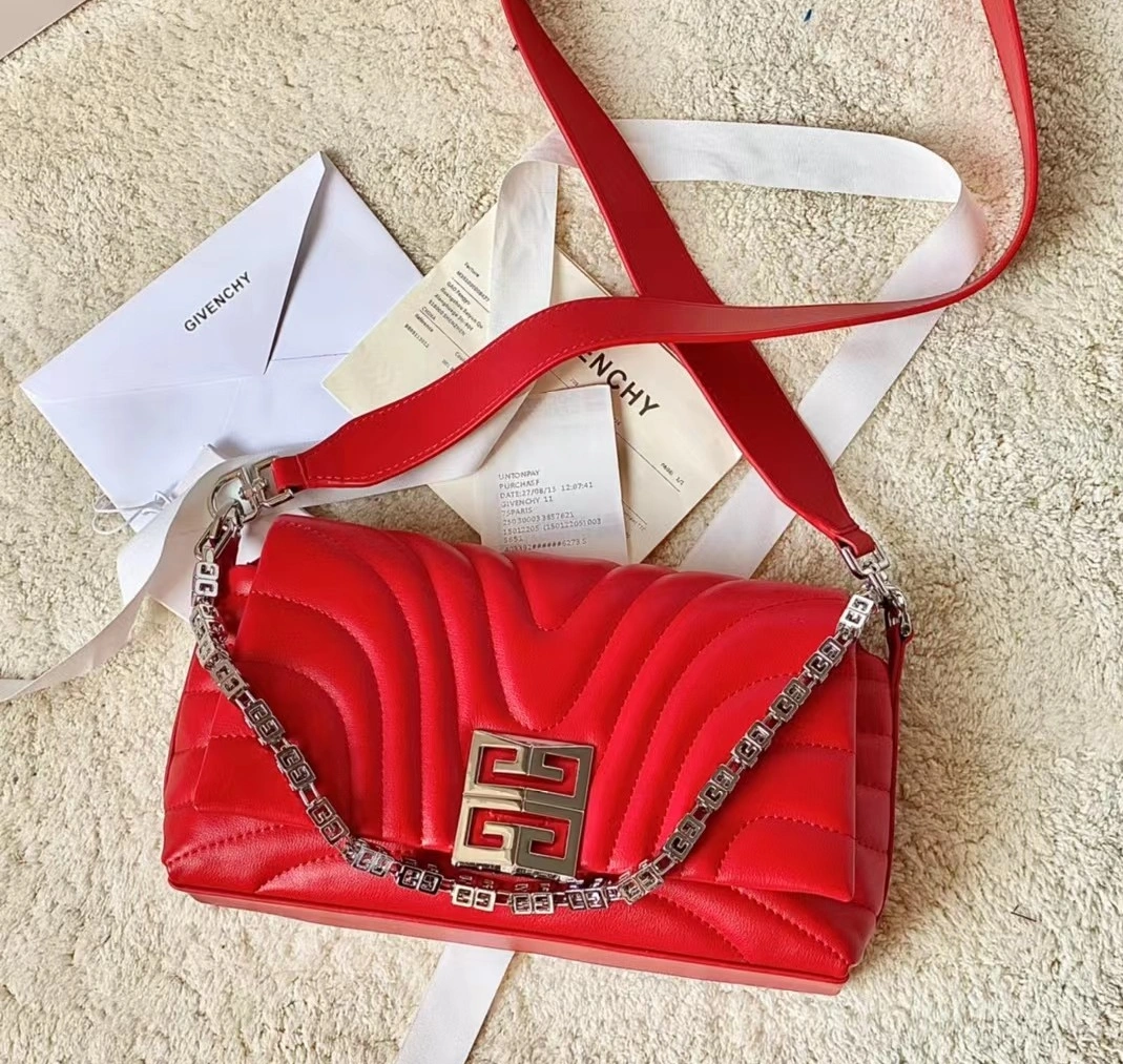 Givenchy AAA Quality Messenger Bags For Women Comfortable 8443