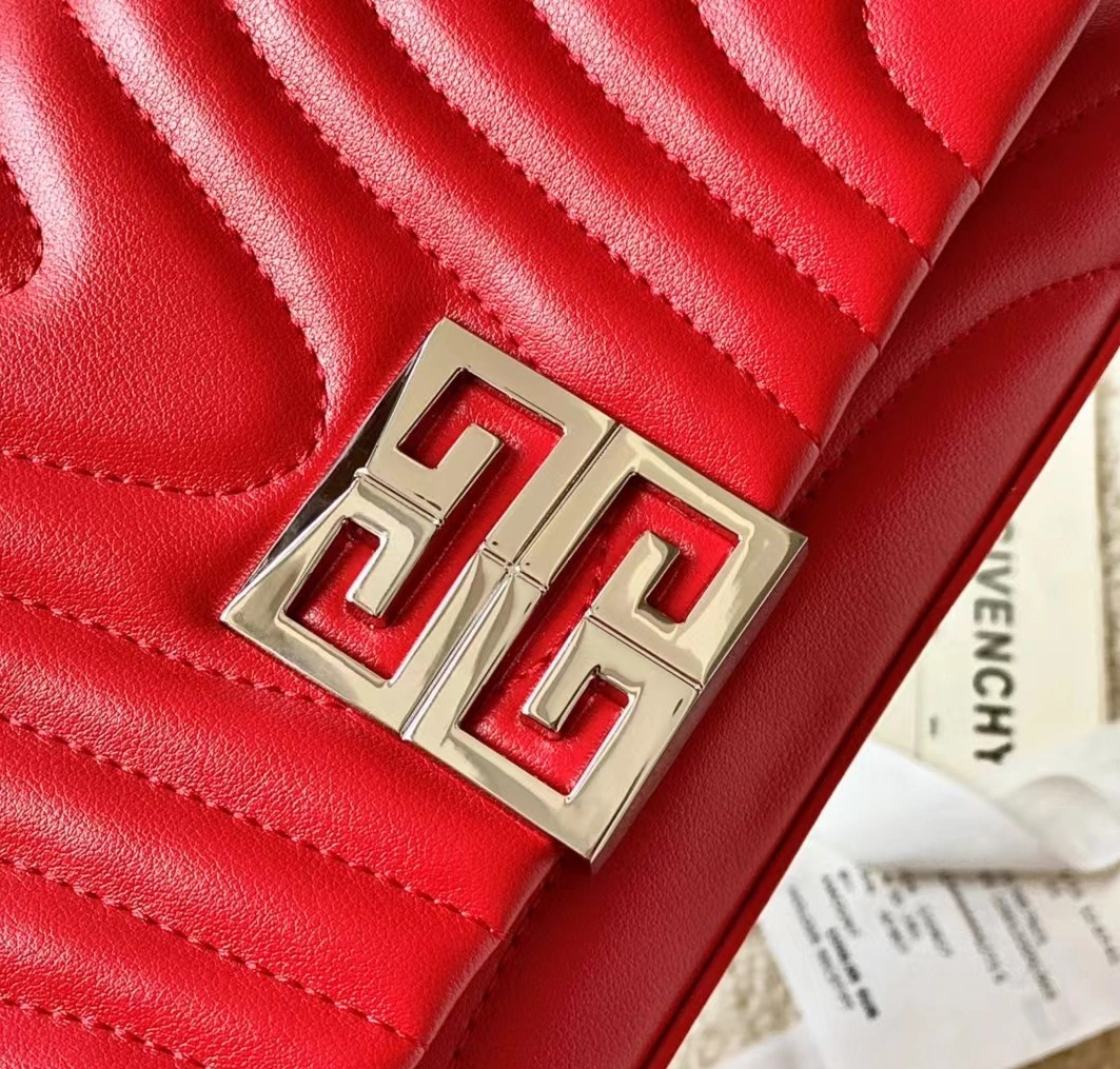 Givenchy AAA Quality Messenger Bags For Women Comfortable 8443
