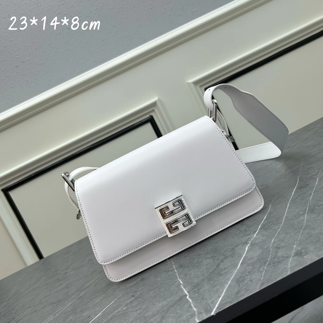 Givenchy AAA Quality Messenger Bags For Women HighQuality 7423