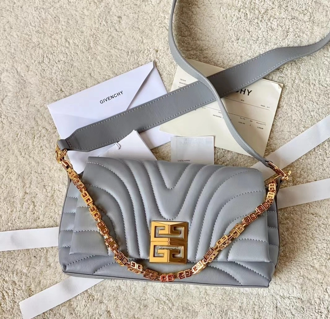 Givenchy AAA Quality Messenger Bags For Women ModernLook 2770