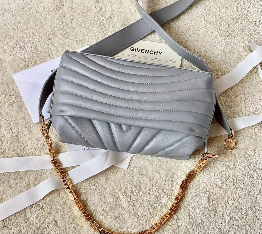 Givenchy AAA Quality Messenger Bags For Women ModernLook 2770
