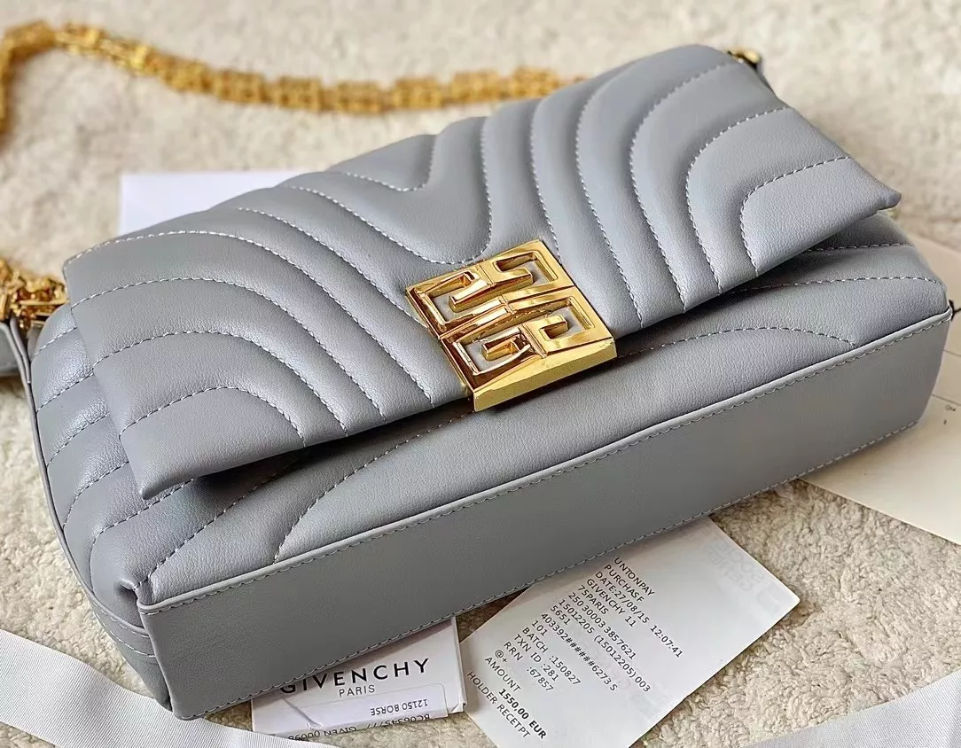 Givenchy AAA Quality Messenger Bags For Women Popular 1008