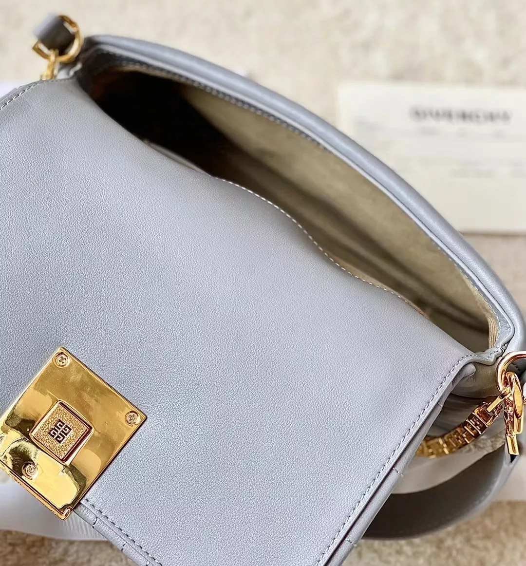 Givenchy AAA Quality Messenger Bags For Women Popular 1008