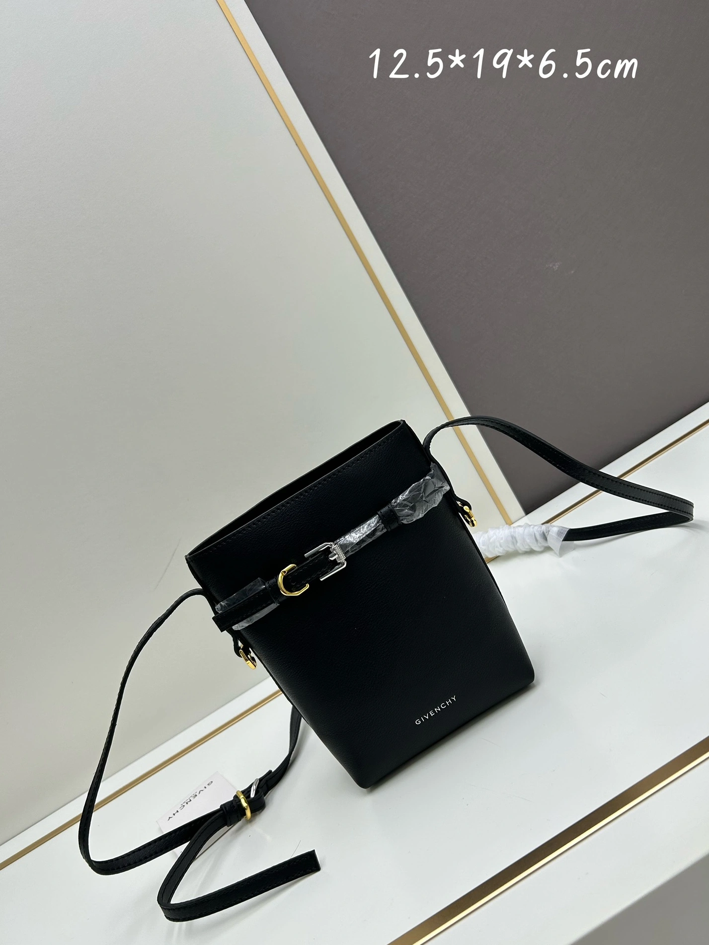 Givenchy AAA Quality Messenger Bags For Women TopPick 6301