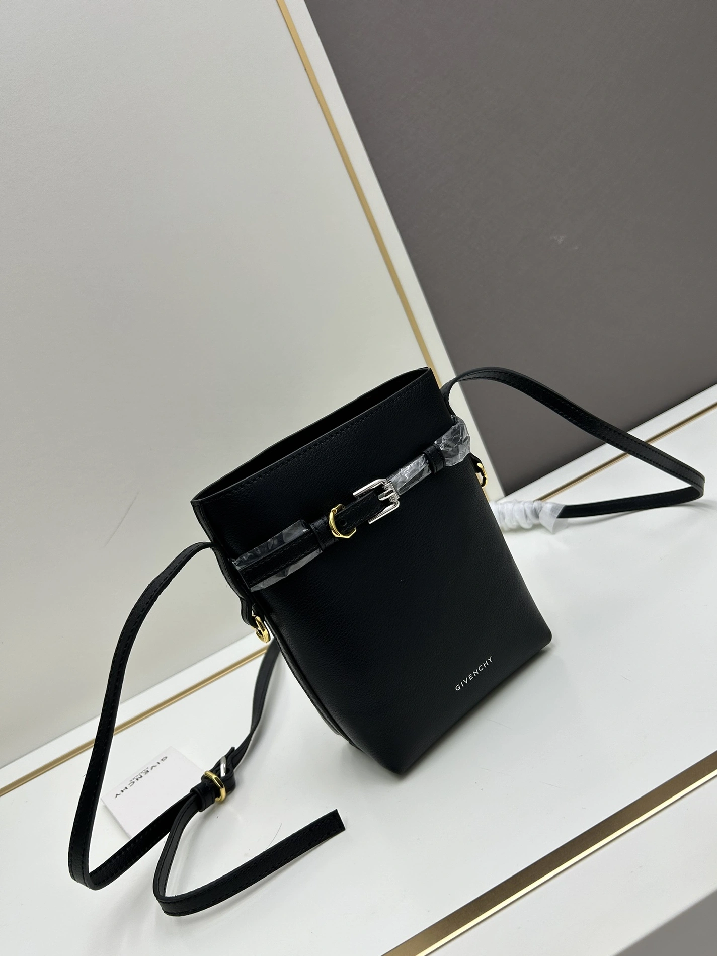 Givenchy AAA Quality Messenger Bags For Women TopPick 6301