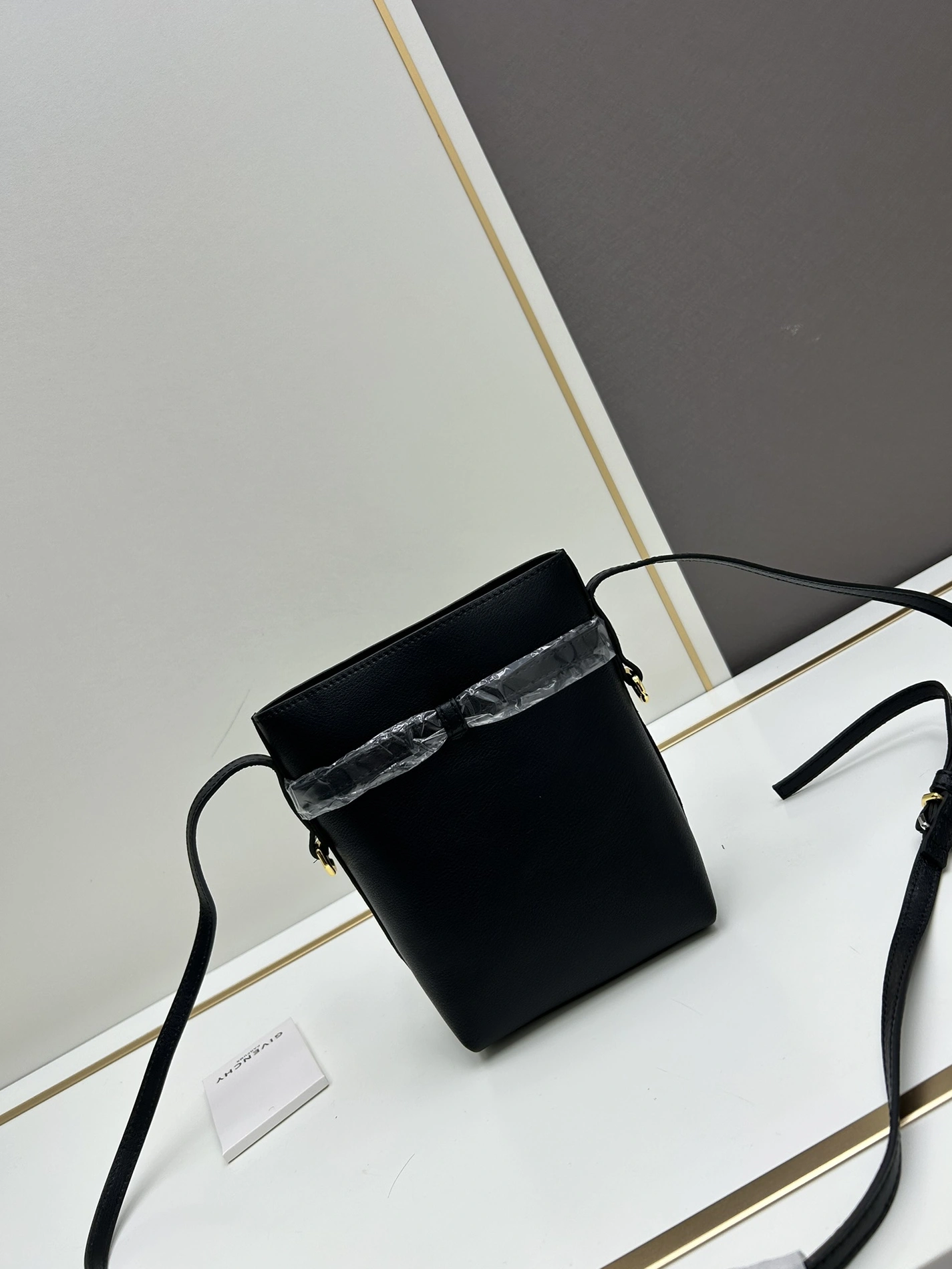 Givenchy AAA Quality Messenger Bags For Women TopPick 6301