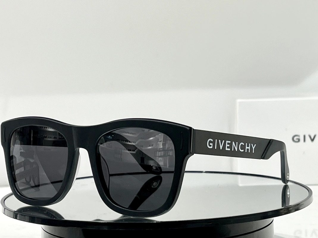 Givenchy AAA Quality Sunglasses Affordable 271