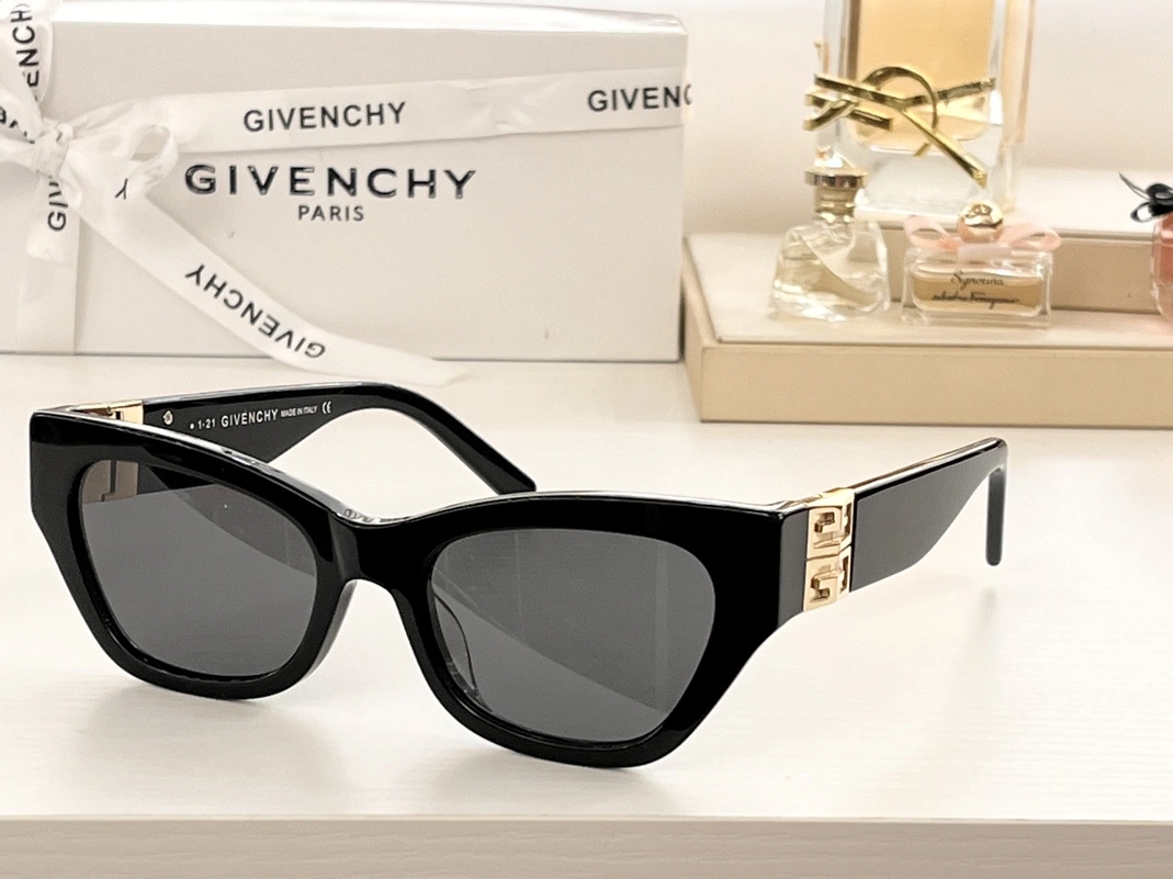 Givenchy AAA Quality Sunglasses Comfortable 189