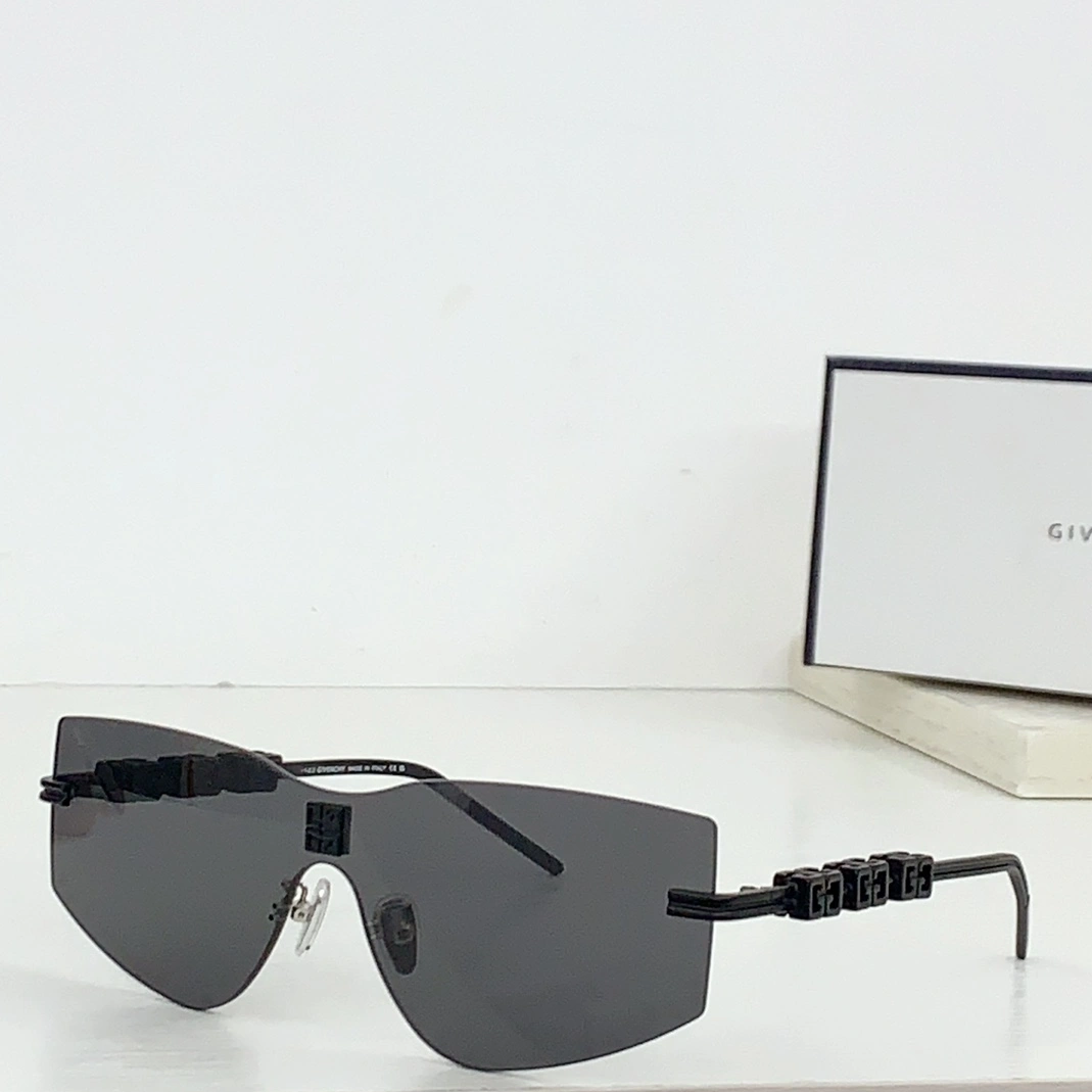 Givenchy AAA Quality Sunglasses DailyWear 9978