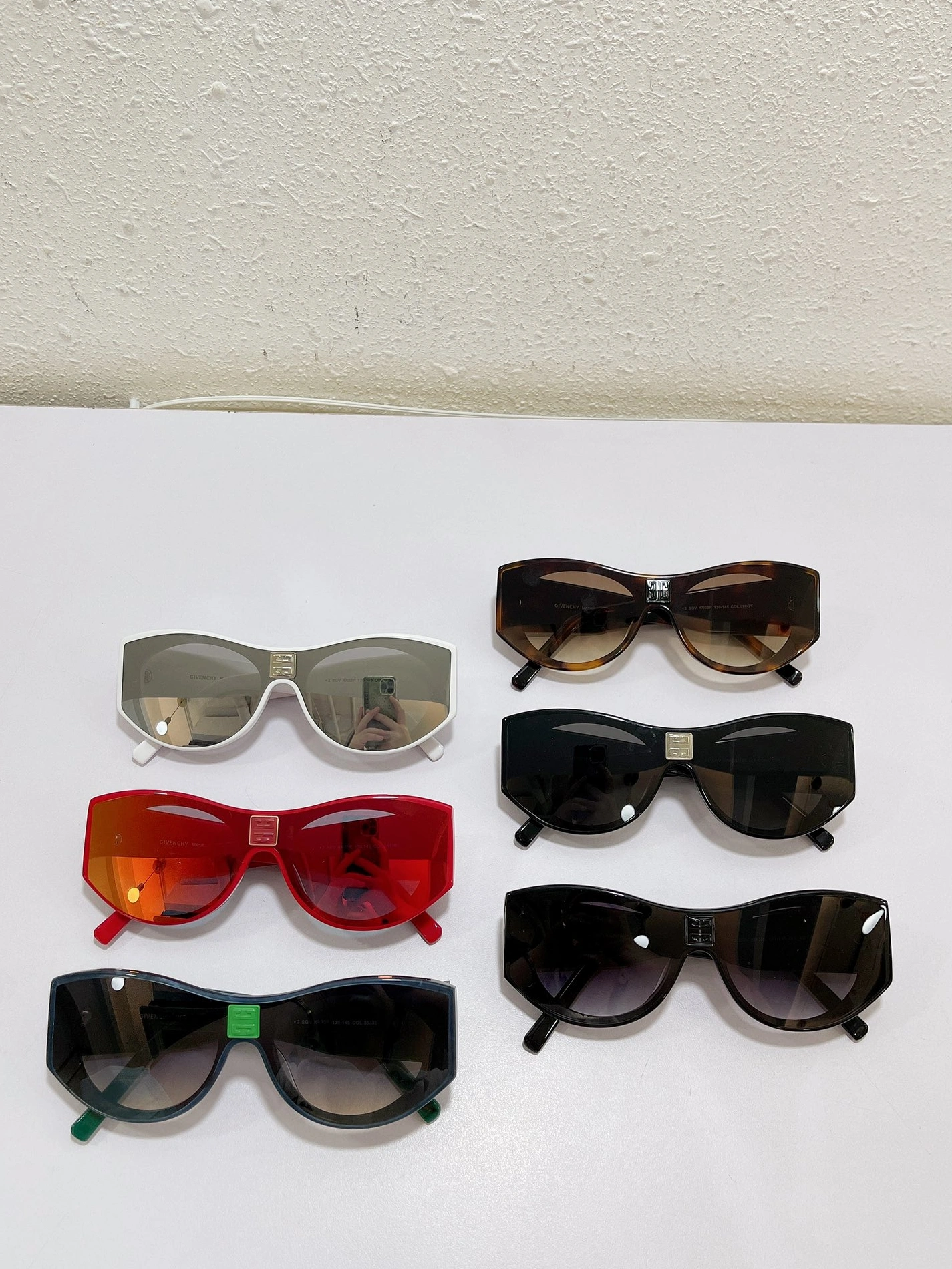 Givenchy AAA Quality Sunglasses Durable 4611