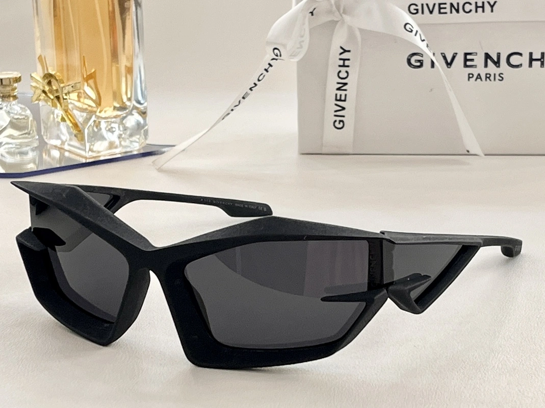 Givenchy AAA Quality Sunglasses EasyMatch 5182