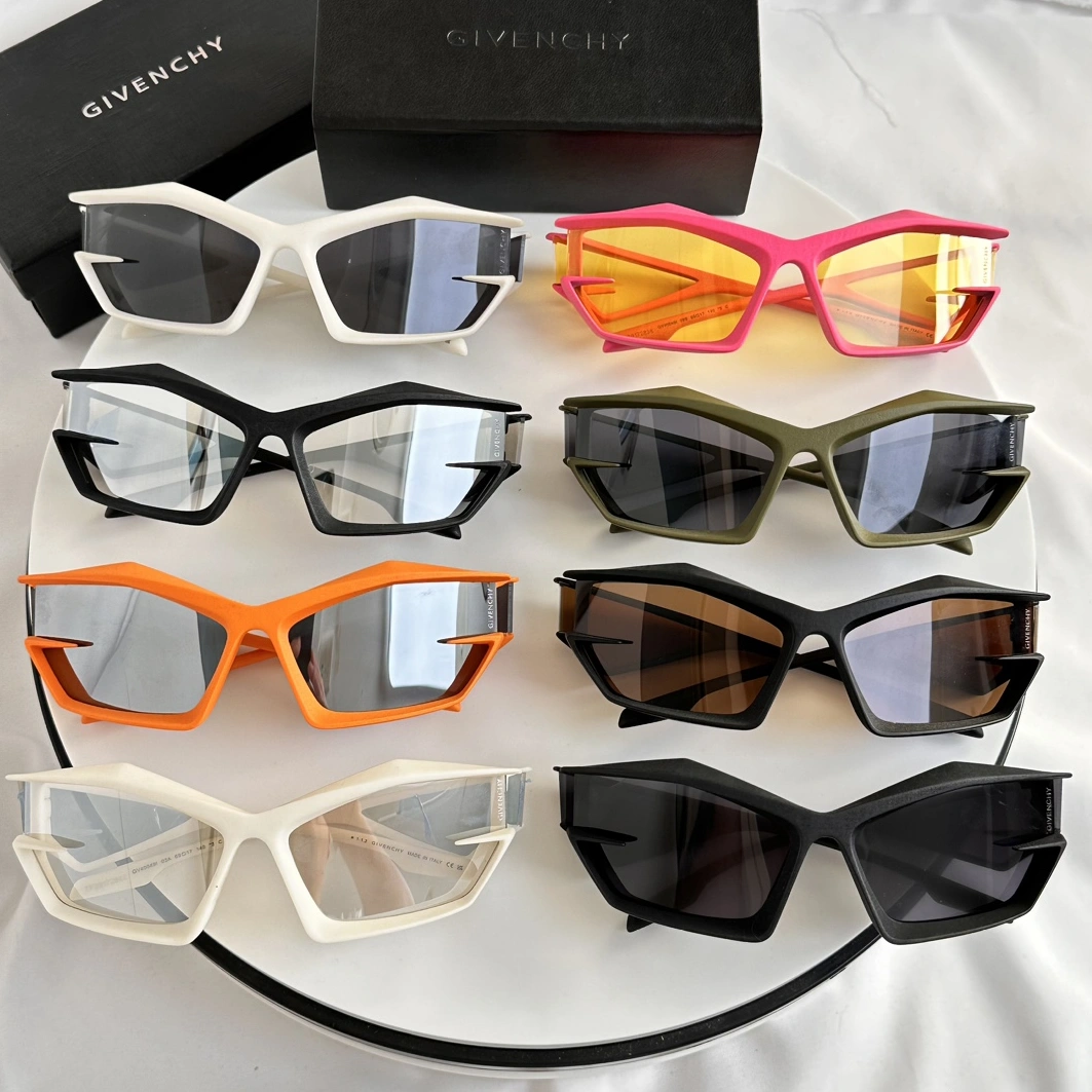 Givenchy AAA Quality Sunglasses Efficient 4768