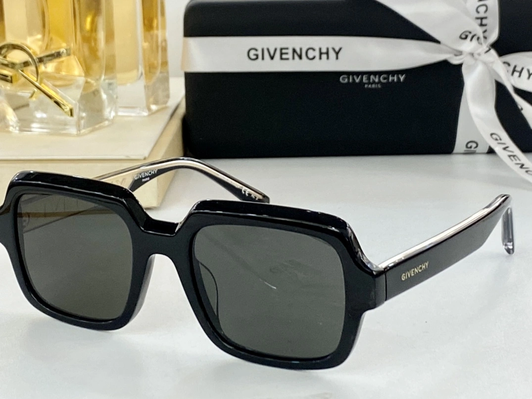 Givenchy AAA Quality Sunglasses Fashionable 3386