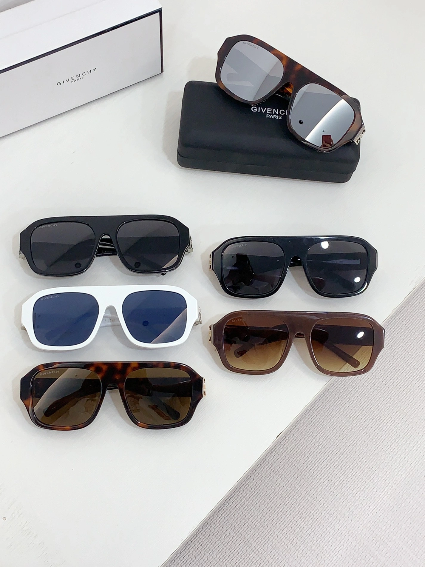 Givenchy AAA Quality Sunglasses Fashionable 9874