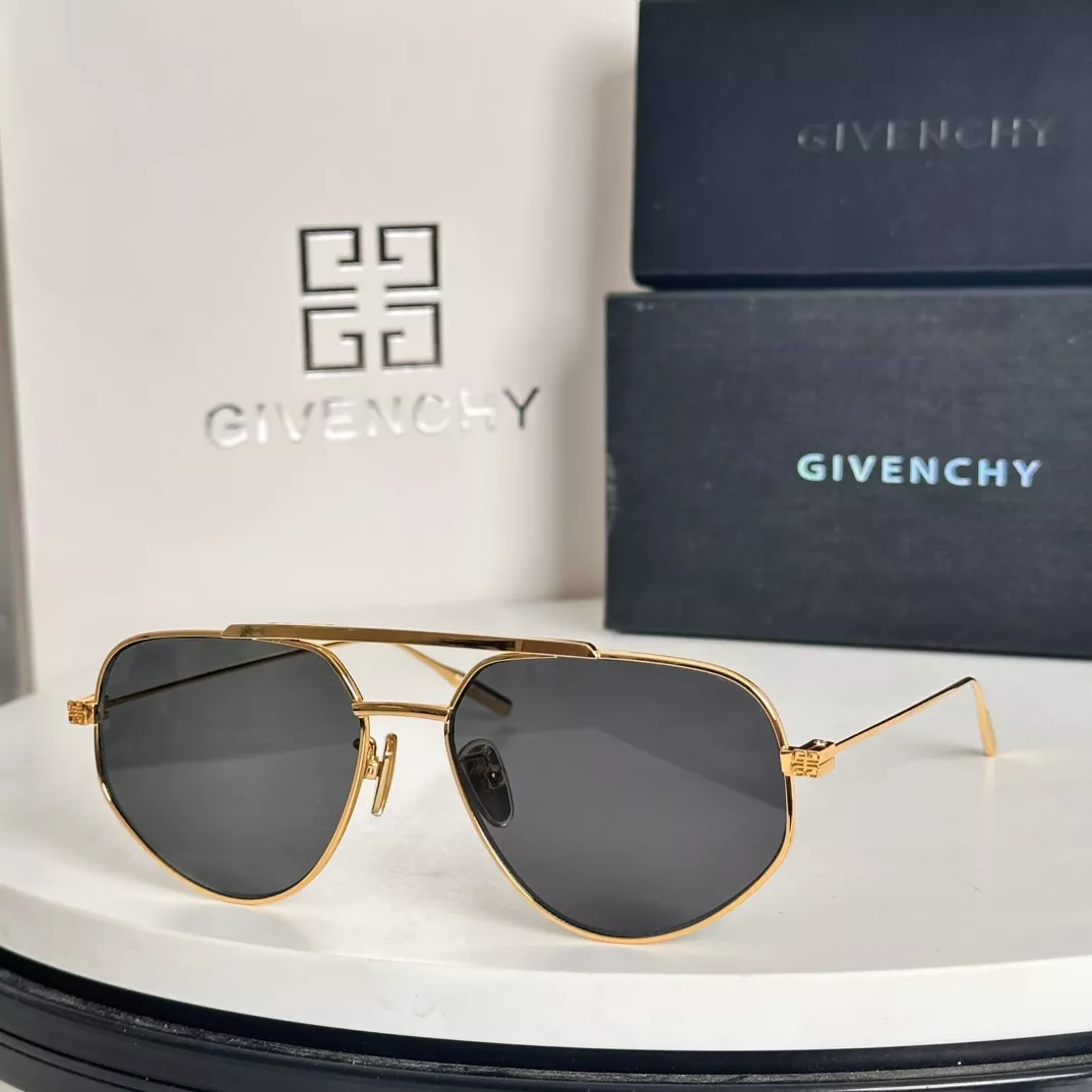 Givenchy AAA Quality Sunglasses GoodFit 3234