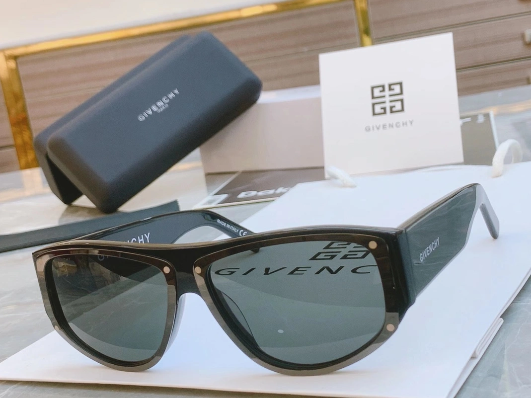Givenchy AAA Quality Sunglasses Modern 2218
