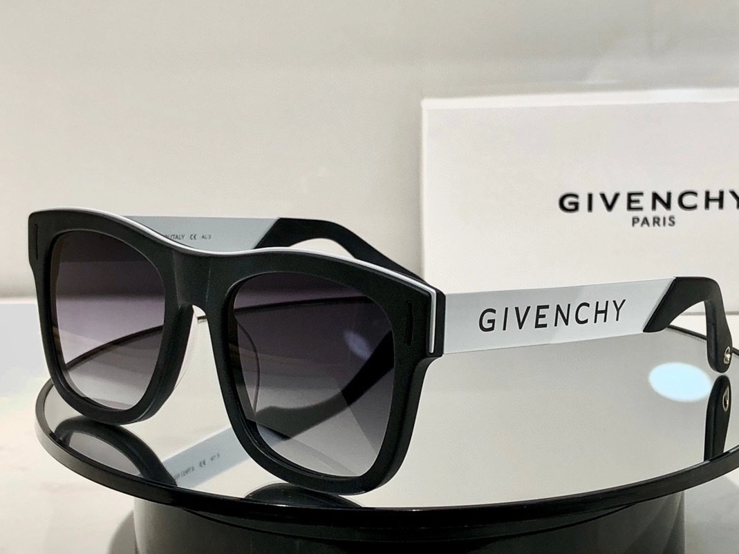 Givenchy AAA Quality Sunglasses ModernLook 1963