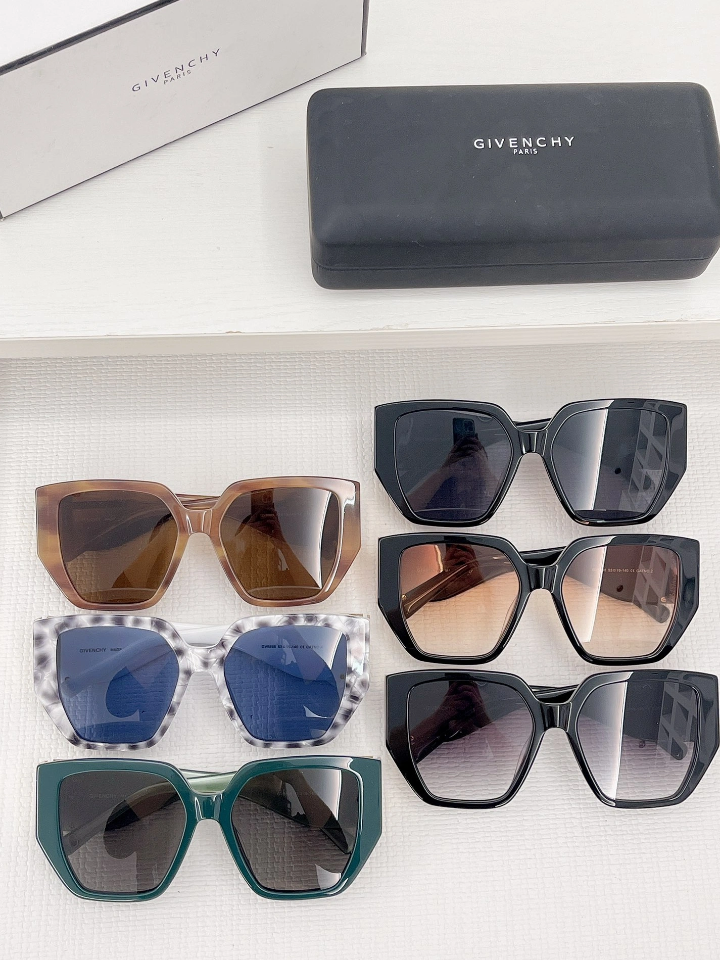 Givenchy AAA Quality Sunglasses Resilient 577