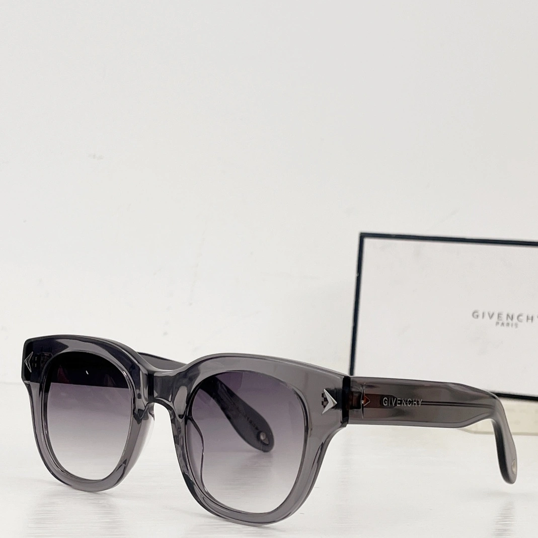 Givenchy AAA Quality Sunglasses Sophisticated 7656