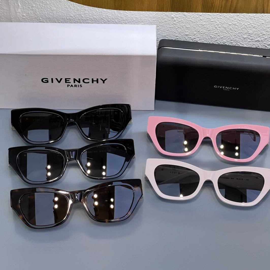 Givenchy AAA Quality Sunglasses StreetReady 4321