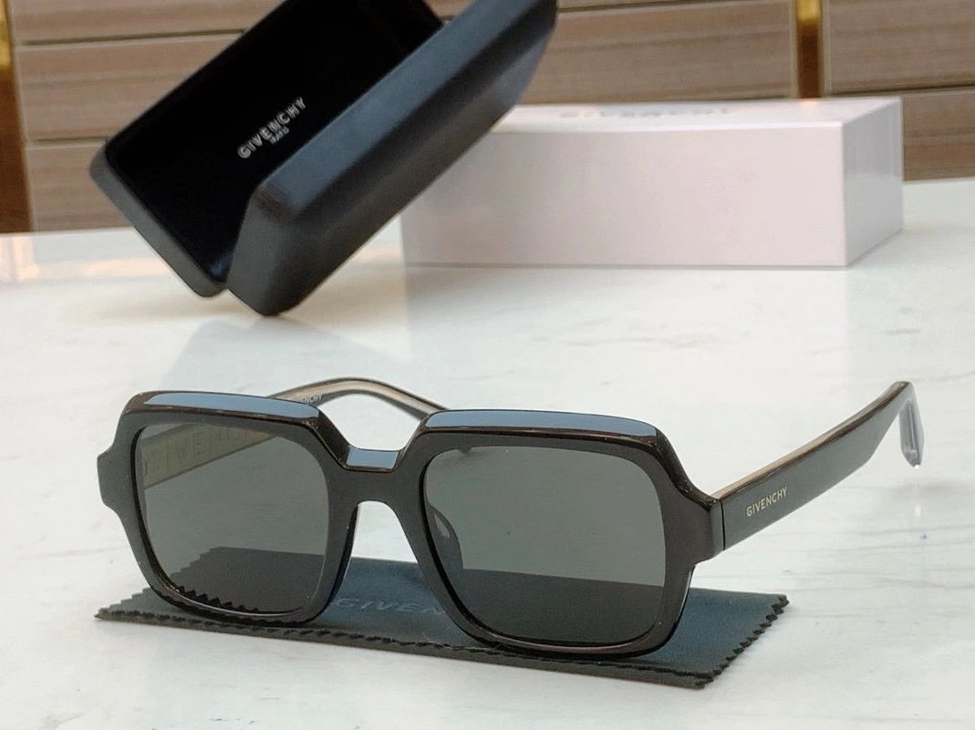 Givenchy AAA Quality Sunglasses StreetReady 8705