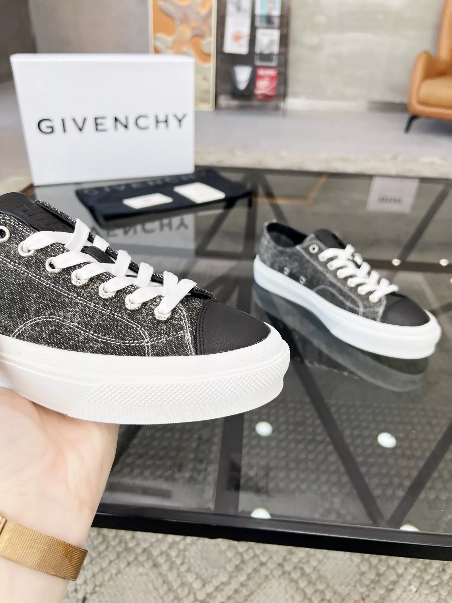 Givenchy Casual Shoes For Men AllSeason 6174