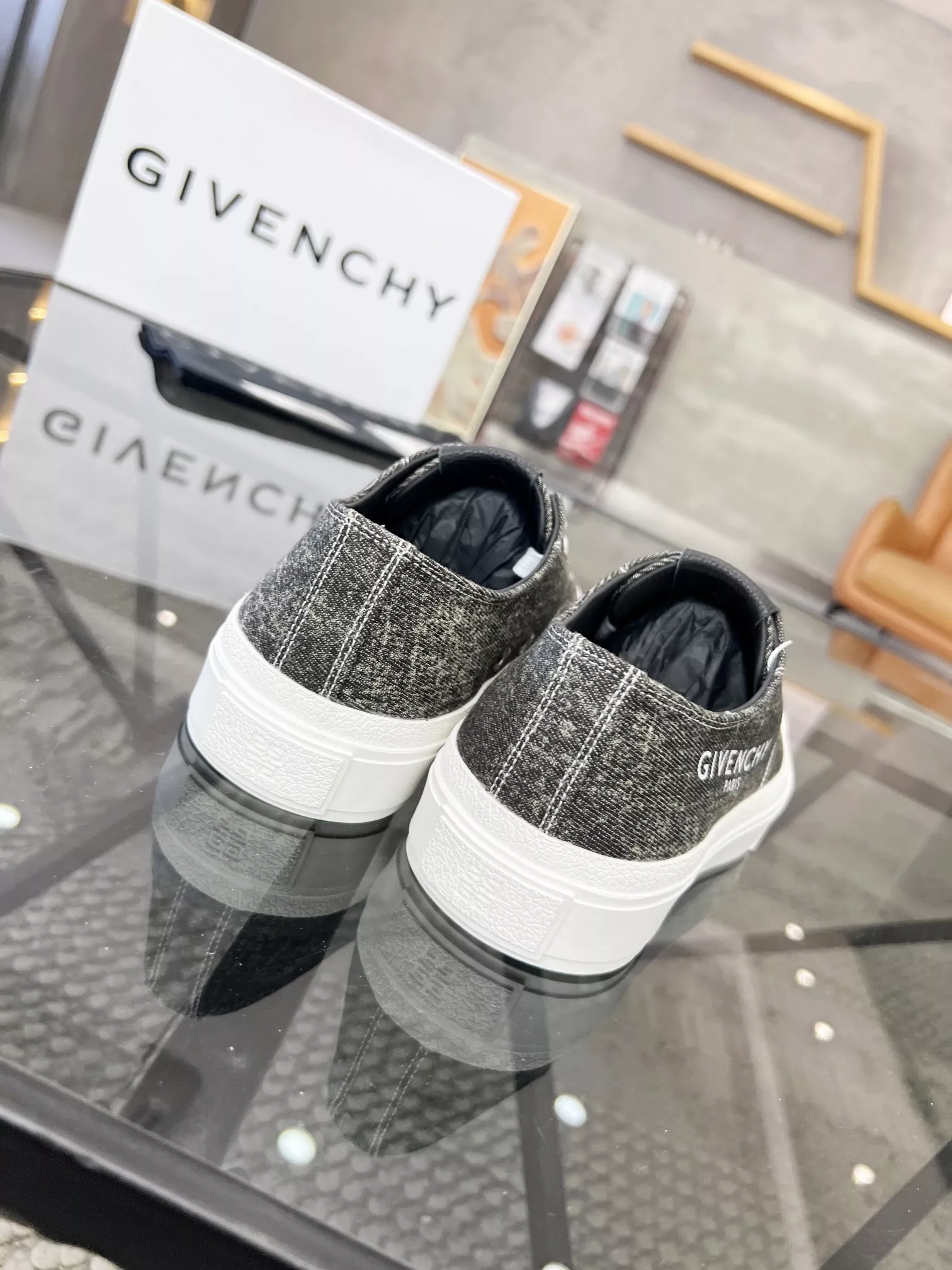 Givenchy Casual Shoes For Men AllSeason 6174