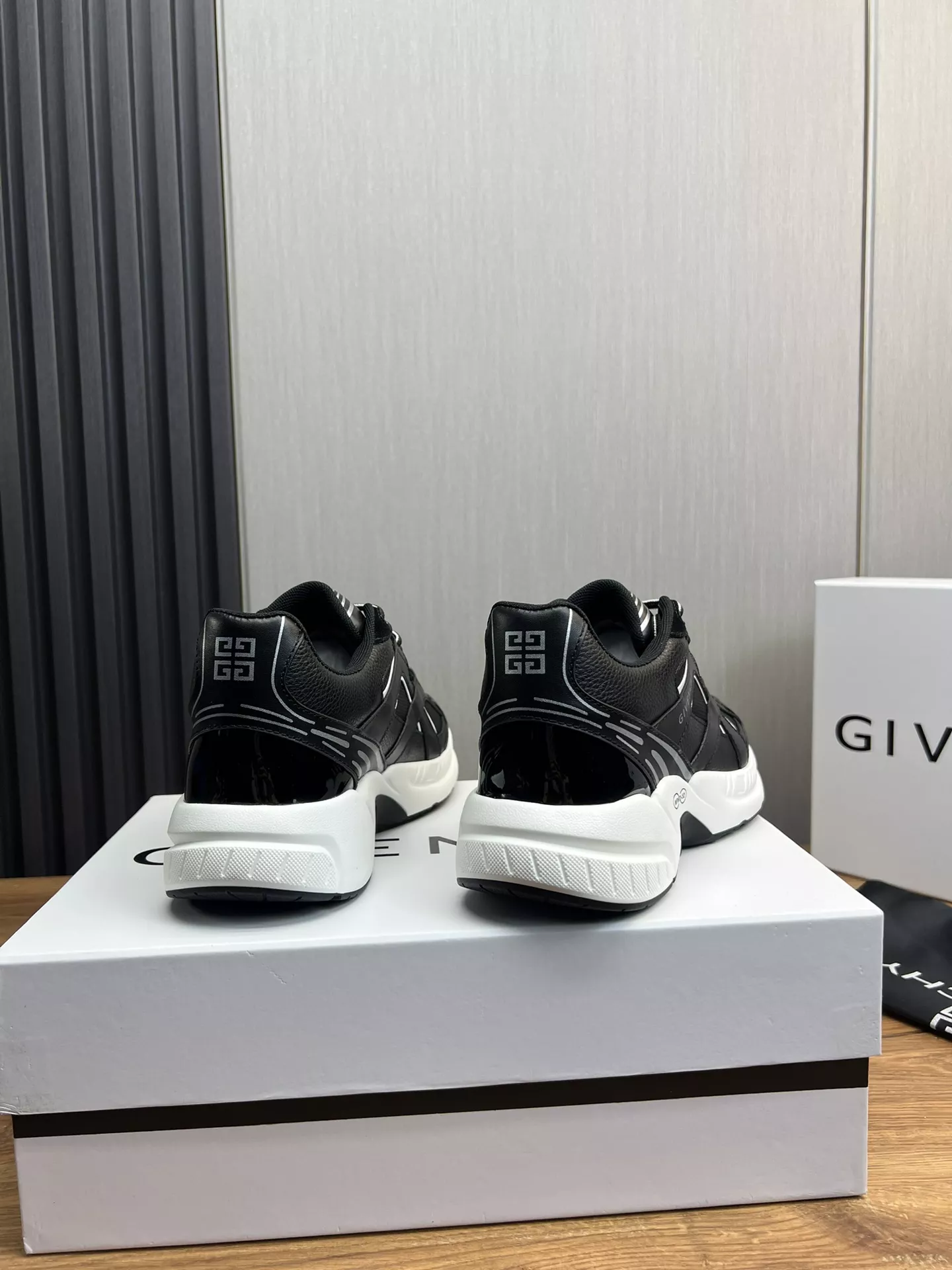 Givenchy Casual Shoes For Men Breathable 3799