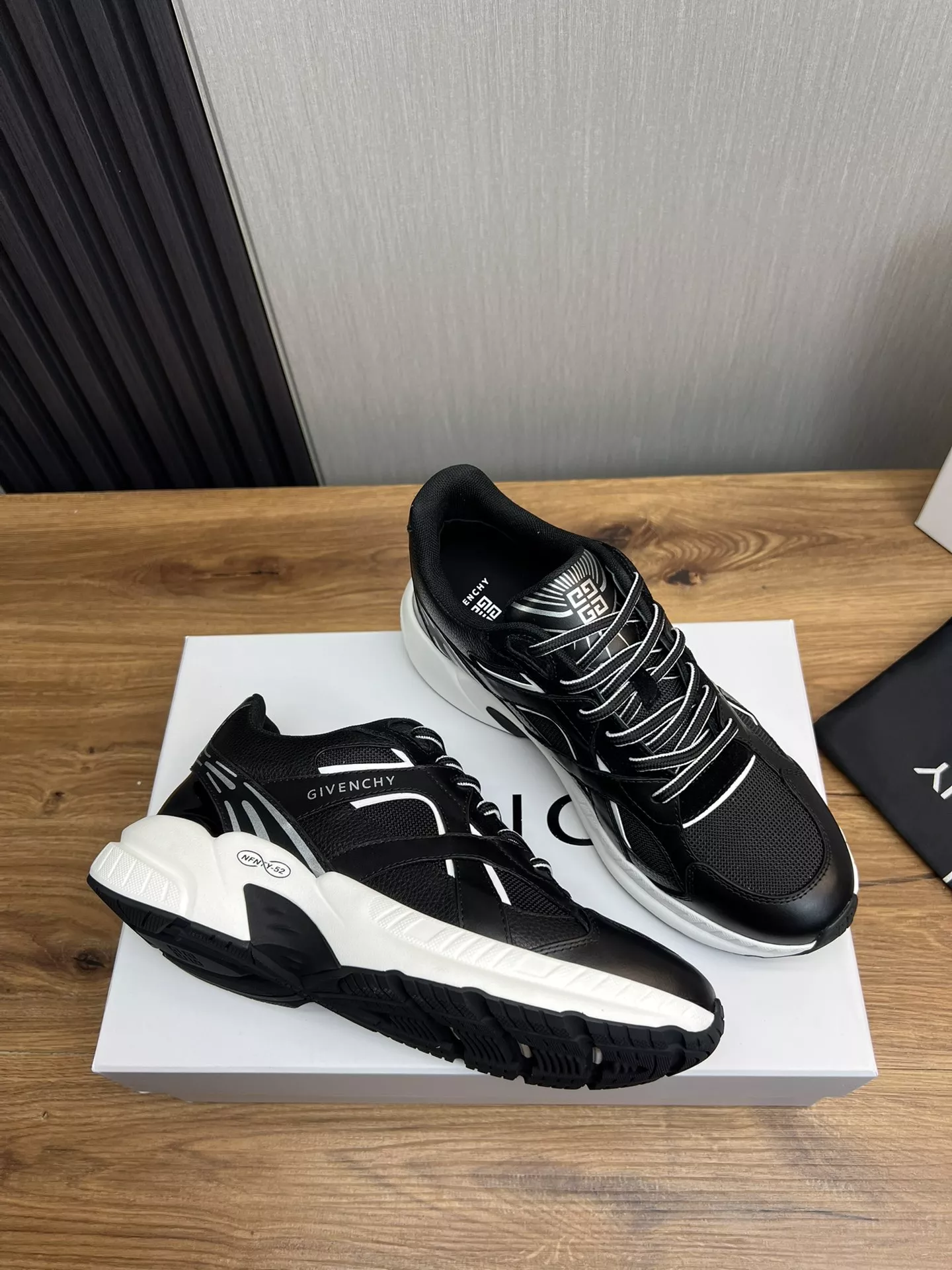 Givenchy Casual Shoes For Men Breathable 3799