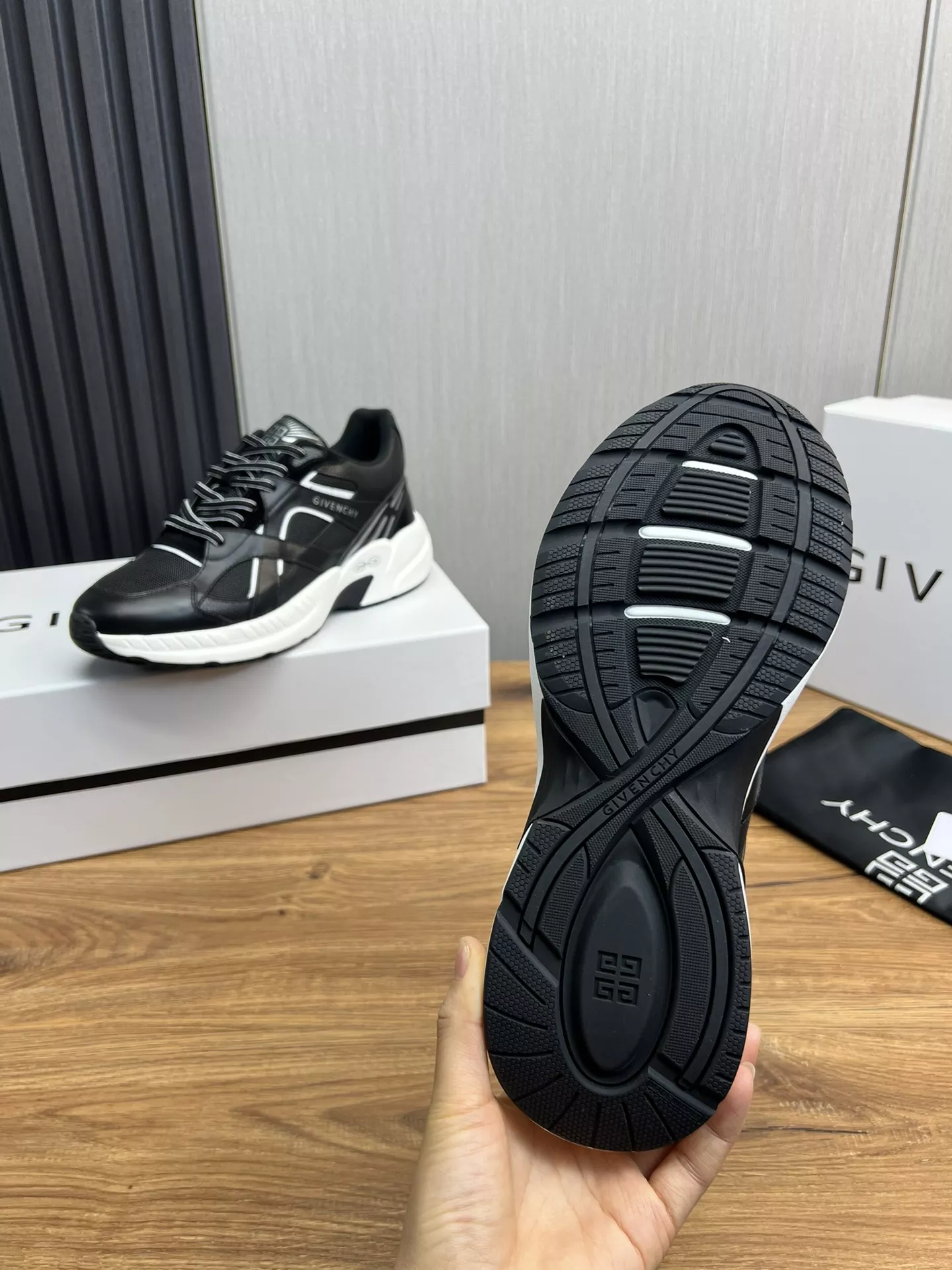 Givenchy Casual Shoes For Men Breathable 3799