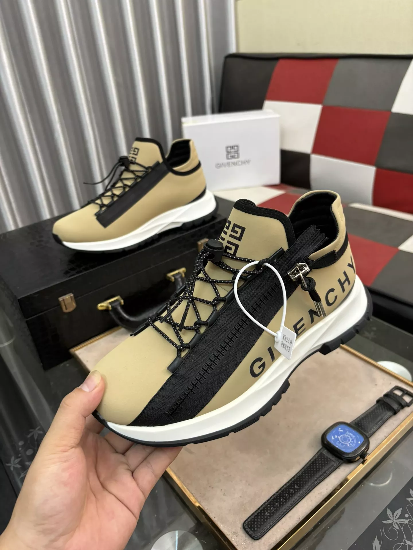 Givenchy Casual Shoes For Men Bright 1986