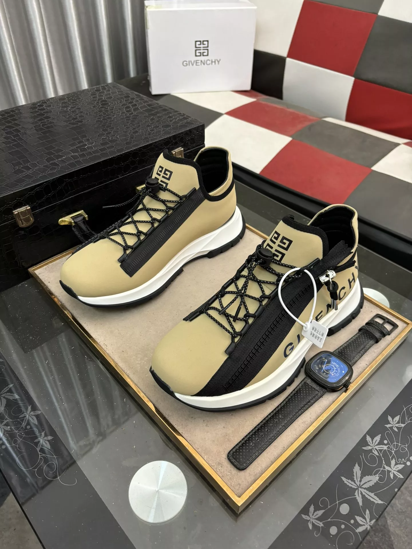 Givenchy Casual Shoes For Men Bright 1986