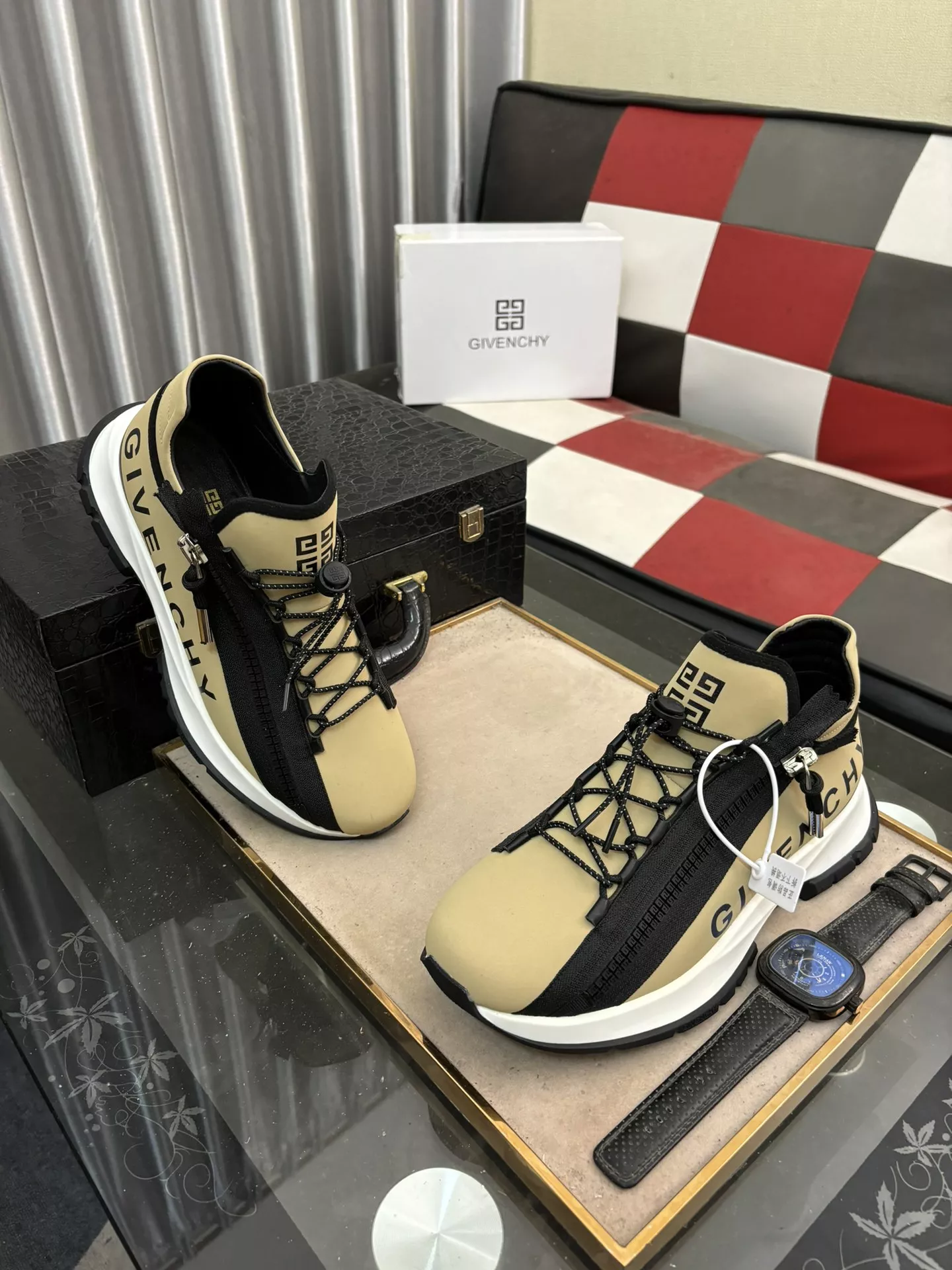 Givenchy Casual Shoes For Men Bright 1986