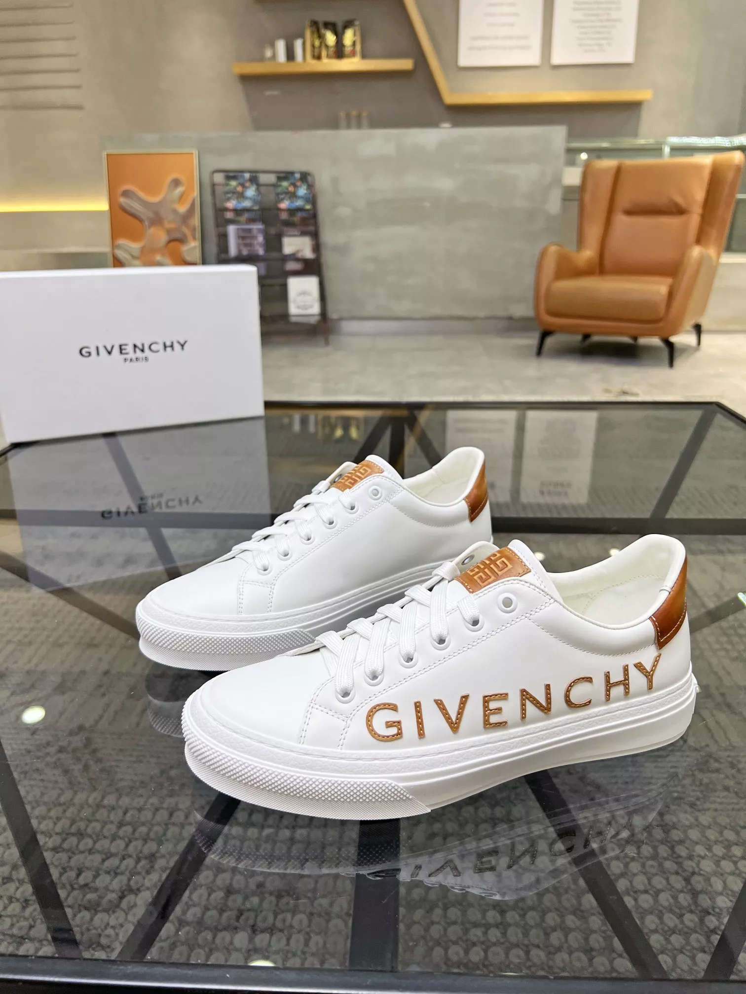 Givenchy Casual Shoes For Men Bright 4406