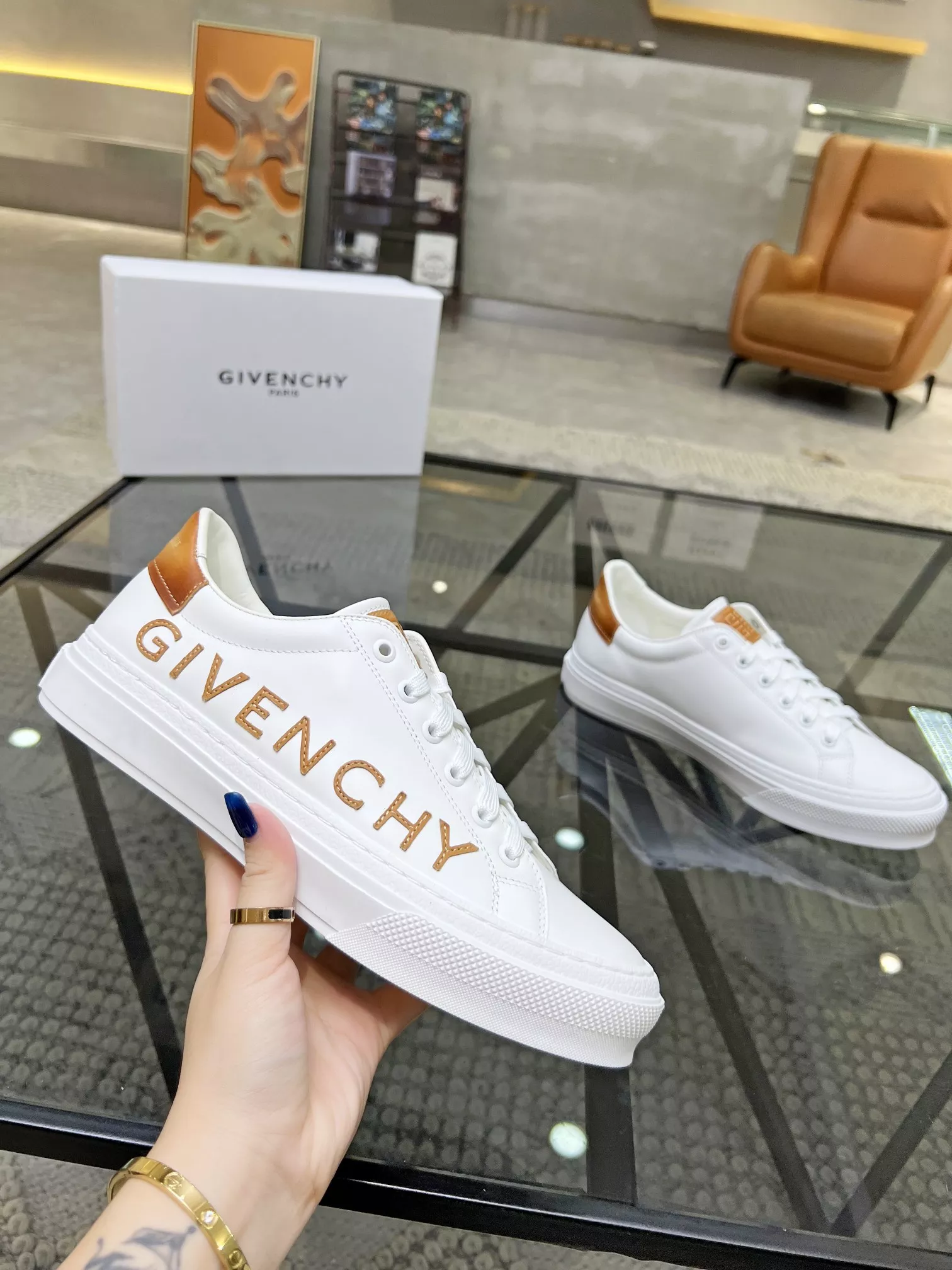 Givenchy Casual Shoes For Men Bright 4406