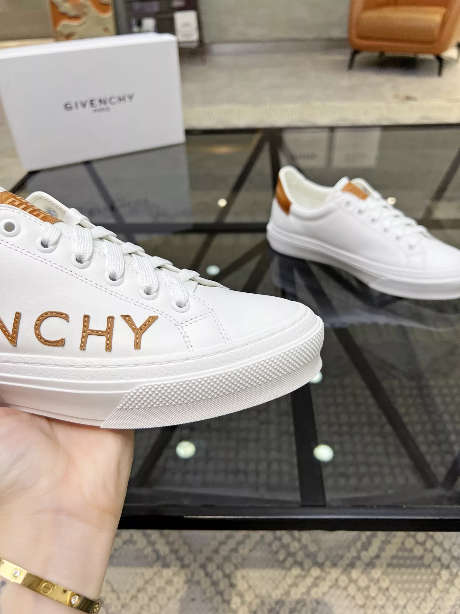 Givenchy Casual Shoes For Men Bright 4406