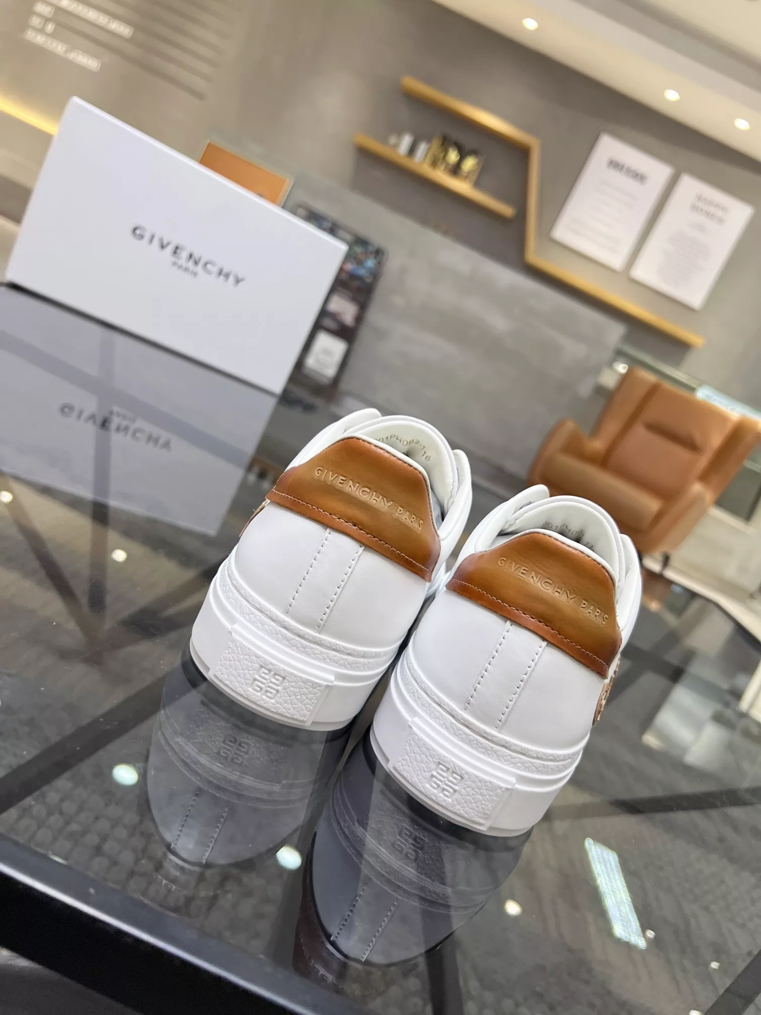 Givenchy Casual Shoes For Men Bright 4406